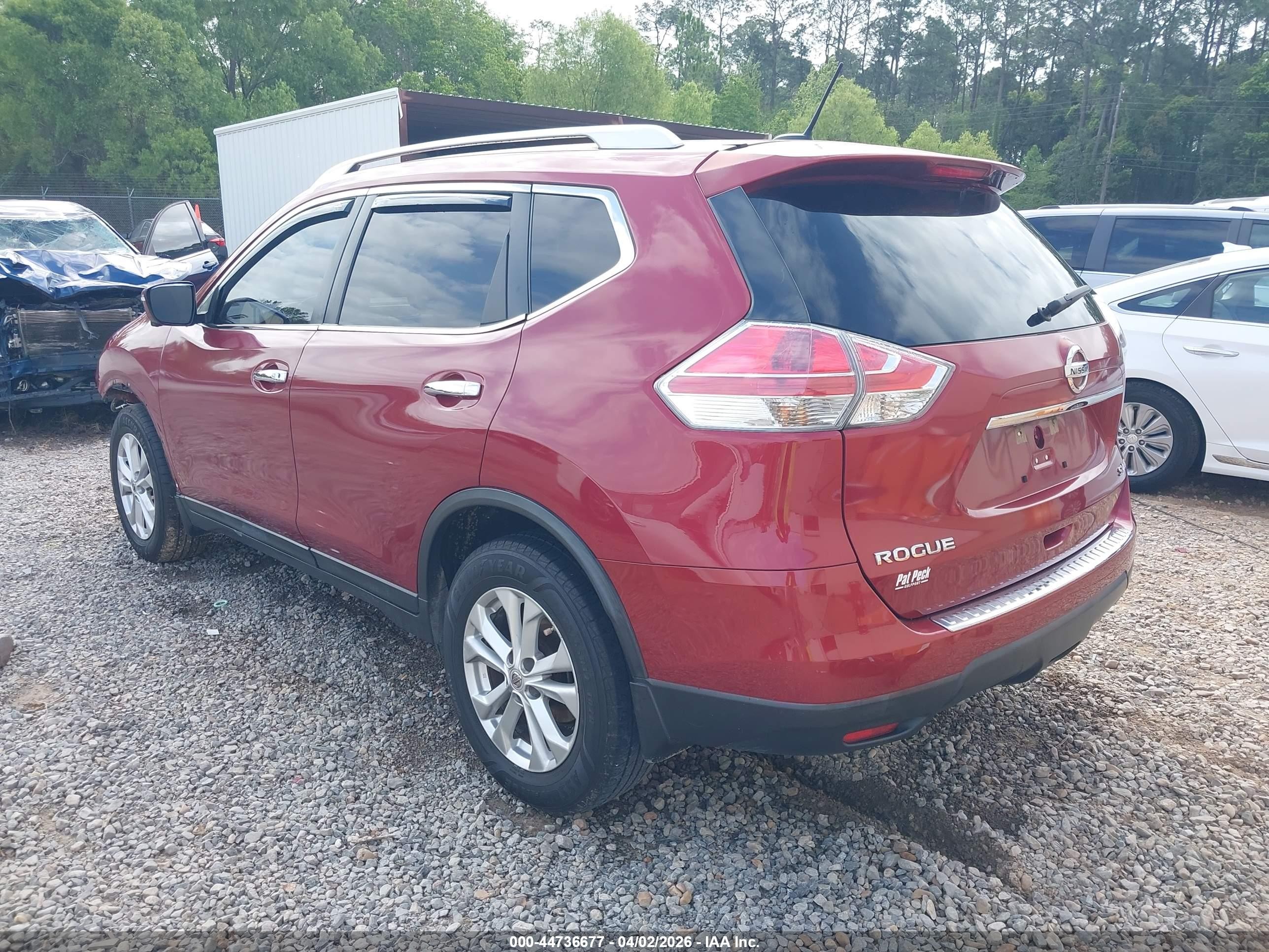 2015 Nissan Rogue Sv Beige vin: KNMAT2MV8FP524882
