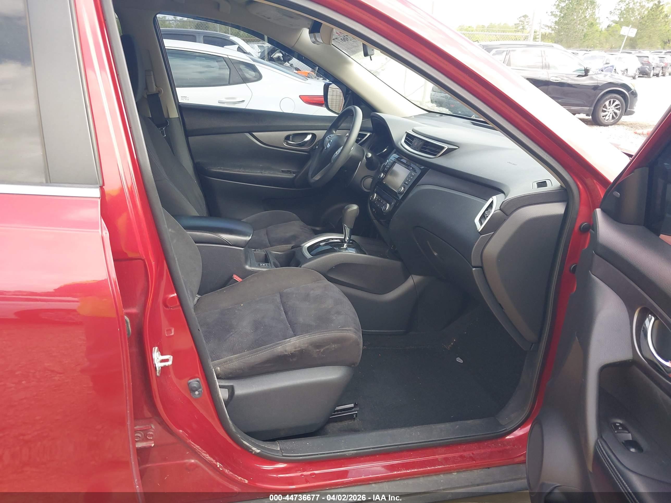 2015 Nissan Rogue Sv Beige vin: KNMAT2MV8FP524882