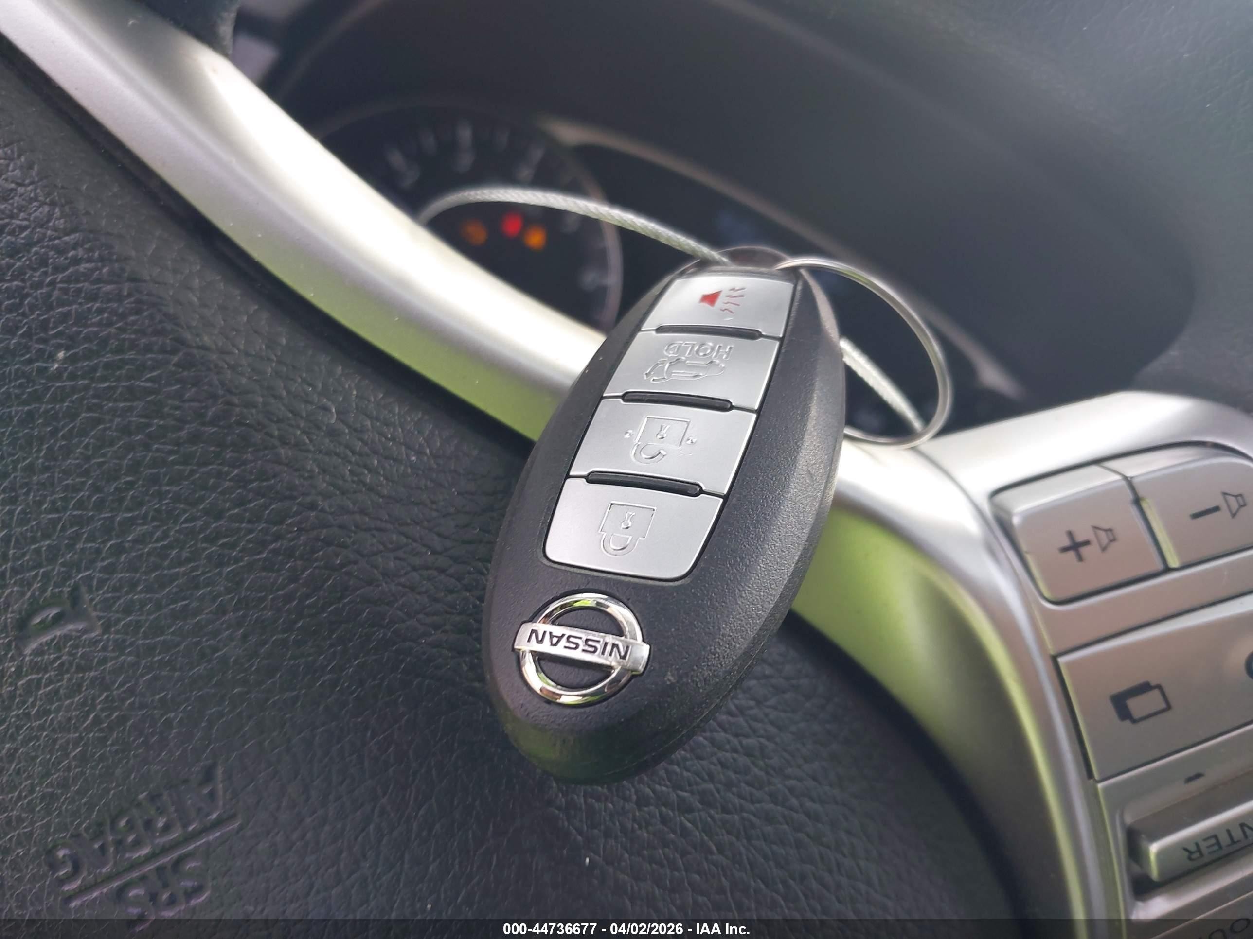 2015 Nissan Rogue Sv Beige vin: KNMAT2MV8FP524882