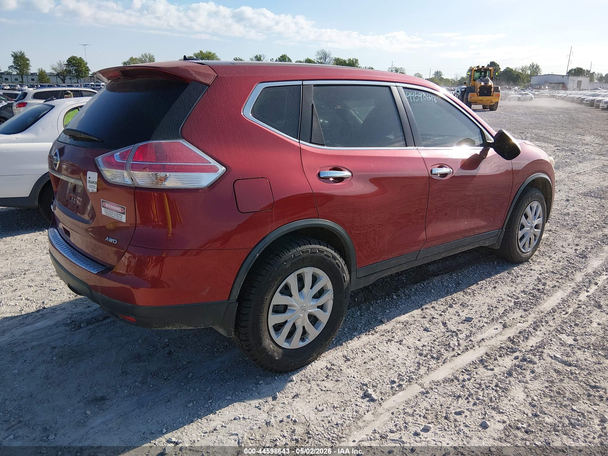 2015 Nissan Rogue S Красный vin: KNMAT2MV8FP527121