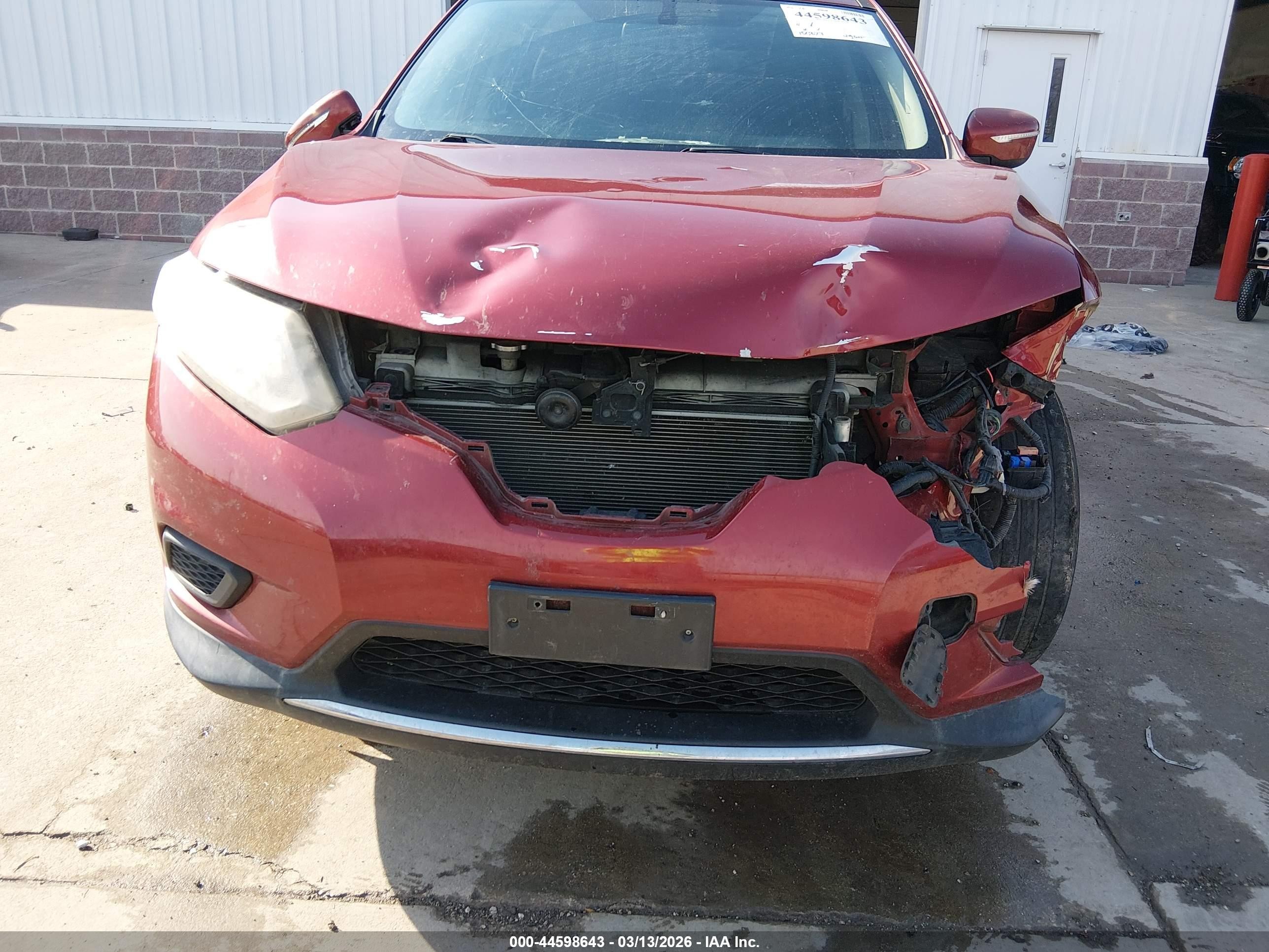 2015 Nissan Rogue S Красный vin: KNMAT2MV8FP527121