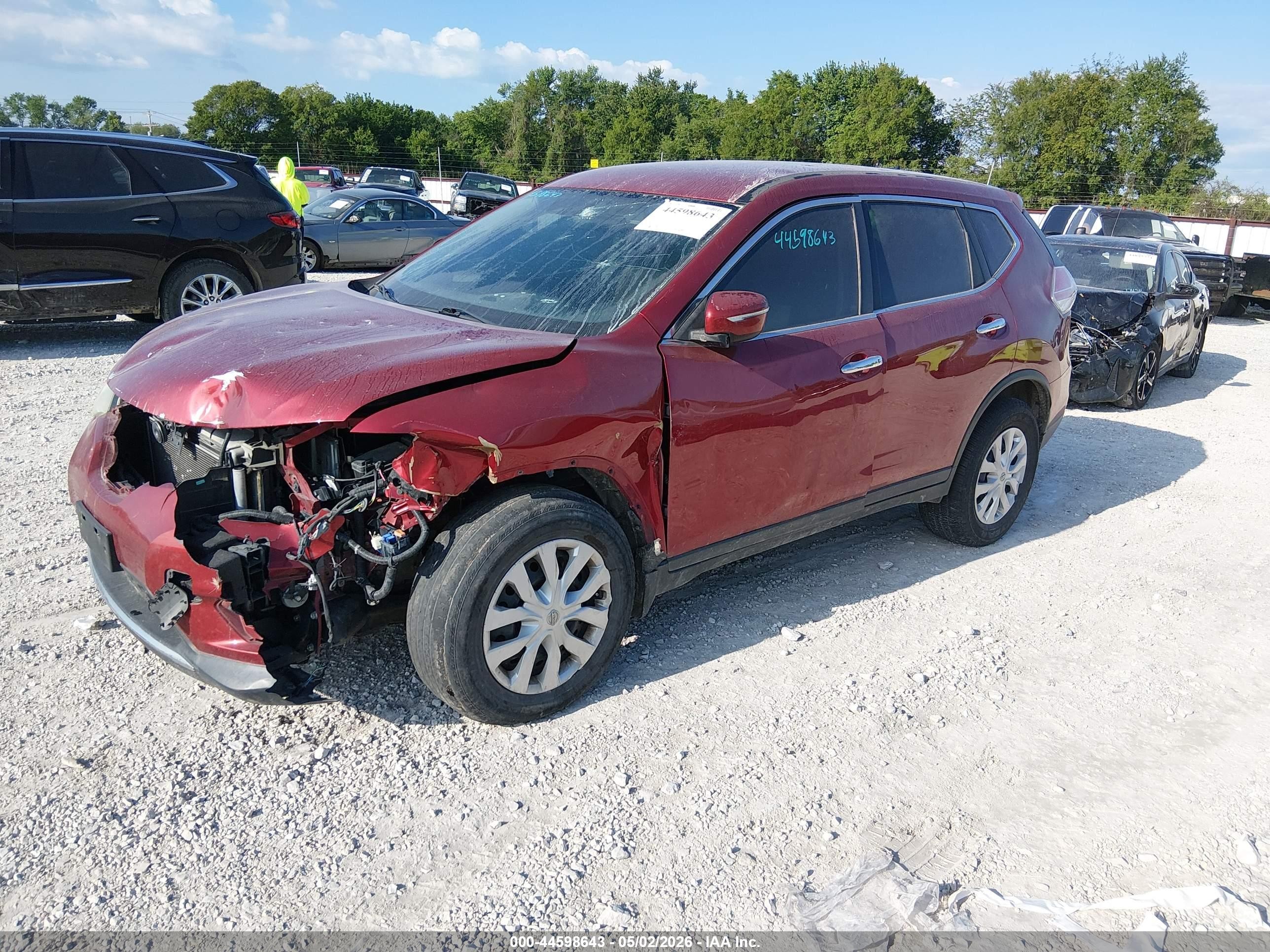 2015 Nissan Rogue S Красный vin: KNMAT2MV8FP527121