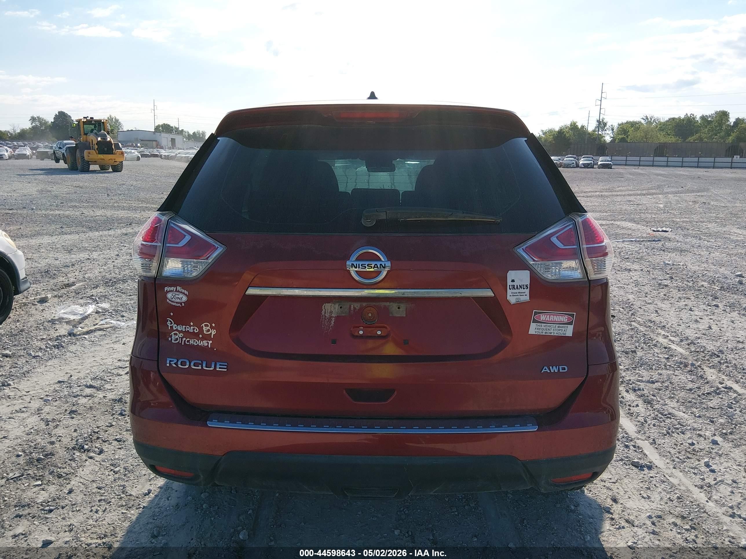2015 Nissan Rogue S Красный vin: KNMAT2MV8FP527121