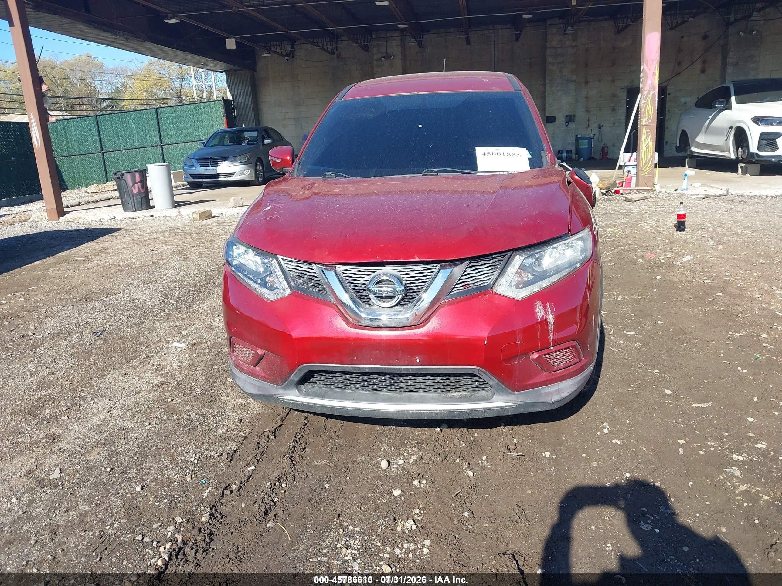 2015 Nissan Rogue S Maroon vin: KNMAT2MV8FP527295