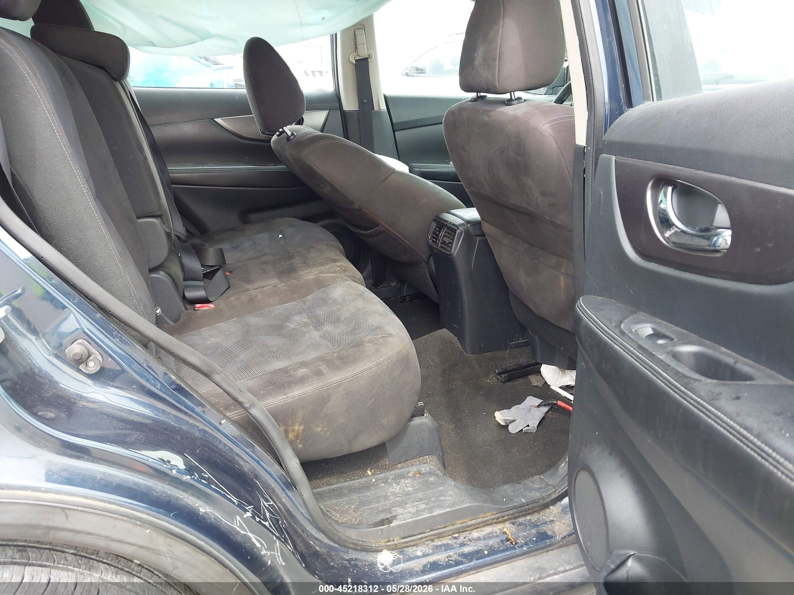 2015 Nissan Rogue S Blue vin: KNMAT2MV8FP539964
