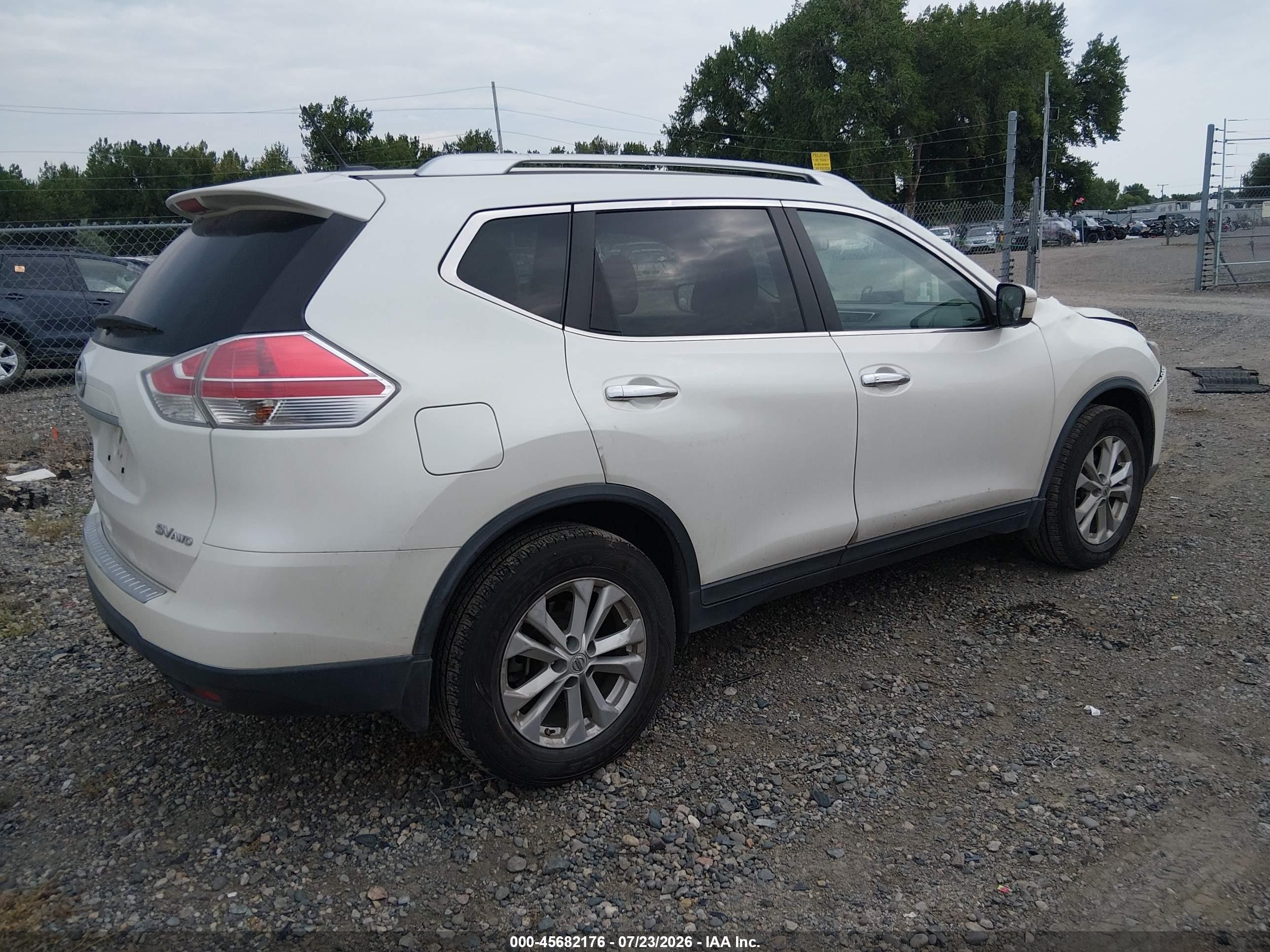 2015 Nissan Rogue Sv White vin: KNMAT2MV8FP552553