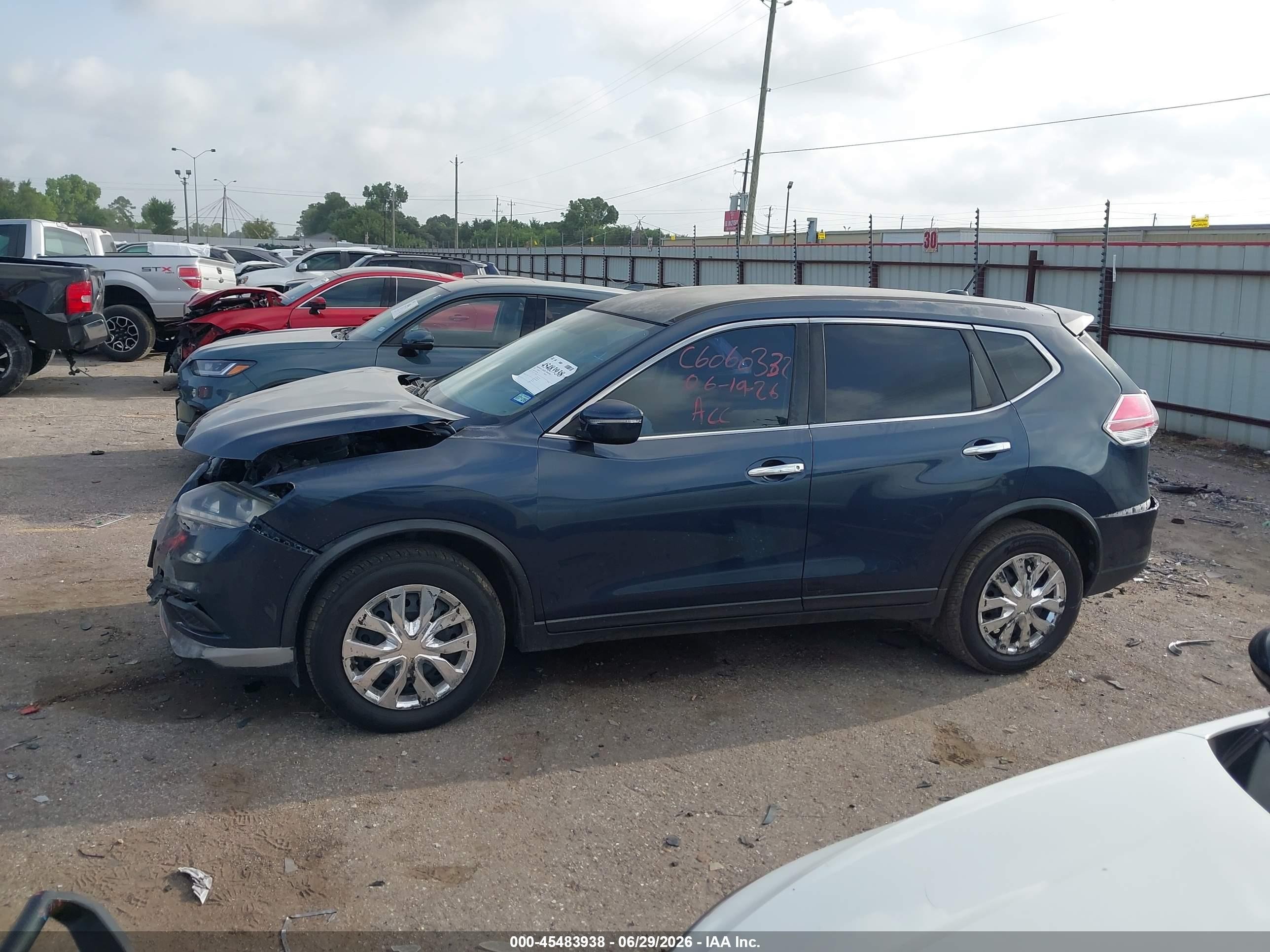 2015 Nissan Rogue S/sl/sv Blue vin: KNMAT2MV8FP553086
