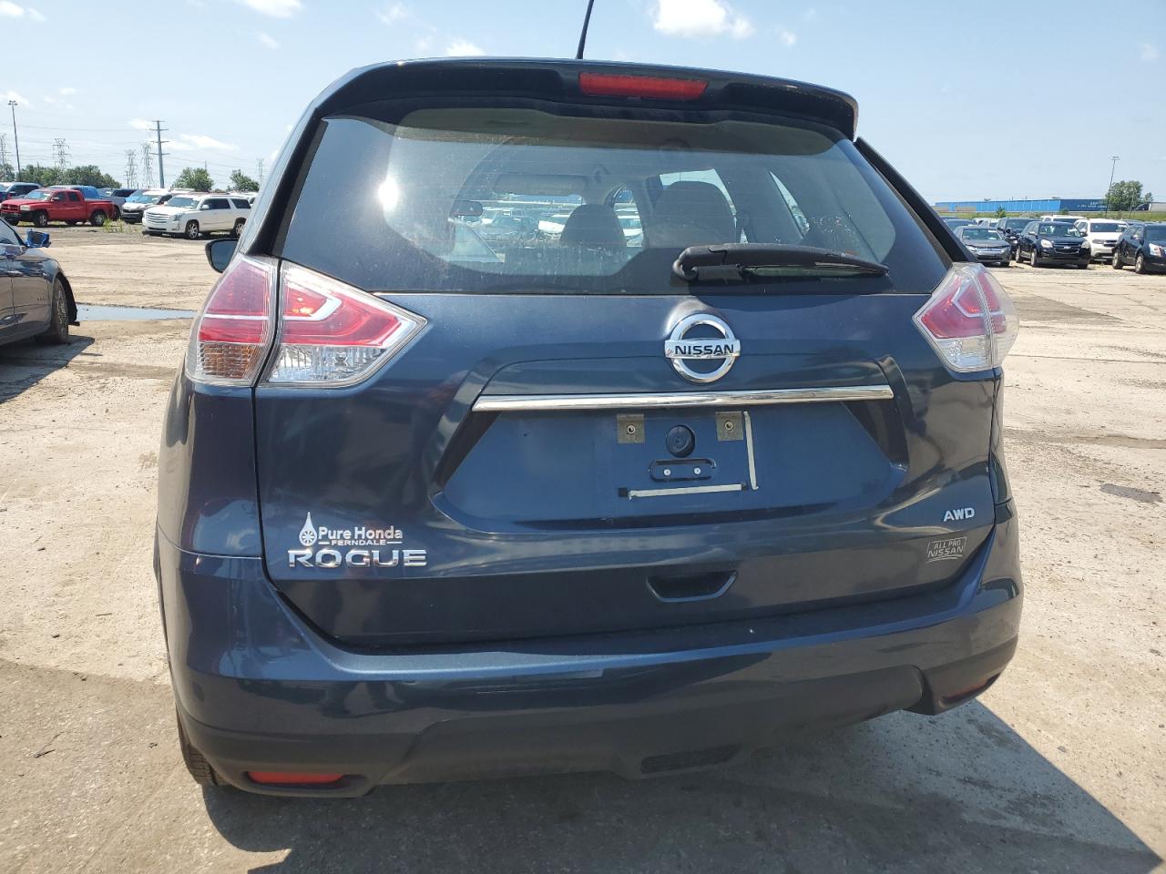 2015 Nissan Rogue S Blue vin: KNMAT2MV8FP563293