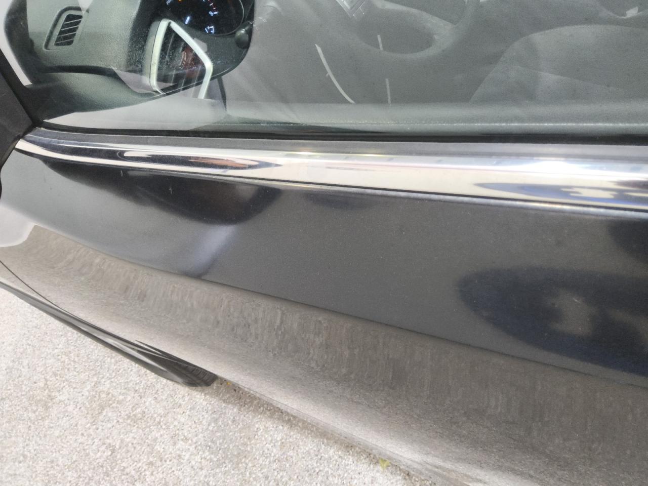 2015 Nissan Rogue Sv Черный vin: KNMAT2MV8FP568400 Damage: Left Front Door, Dent(S) W/No Paint Dmg, 1 To 2 Inches