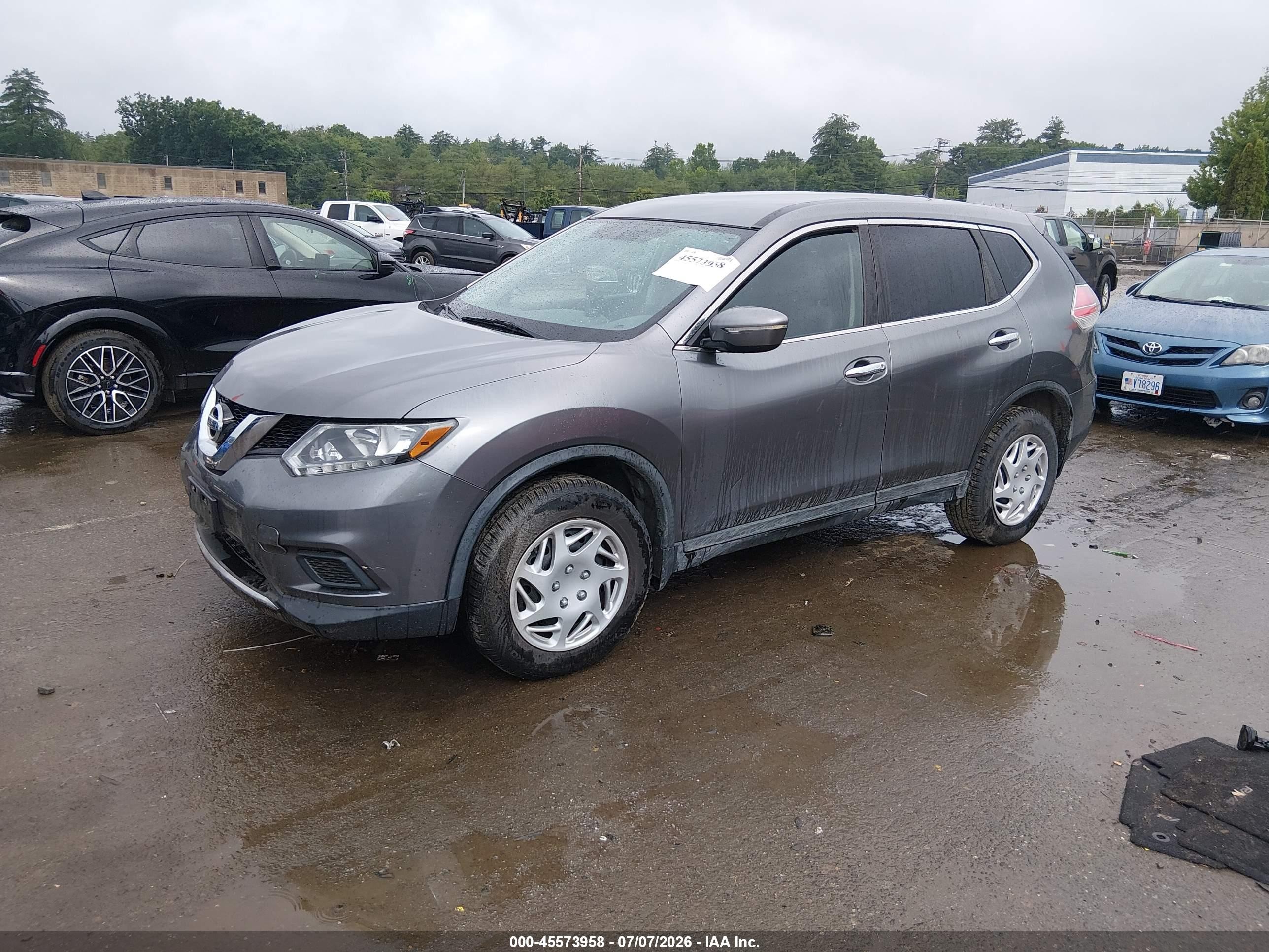 2015 Nissan Rogue S Gray vin: KNMAT2MV8FP572284