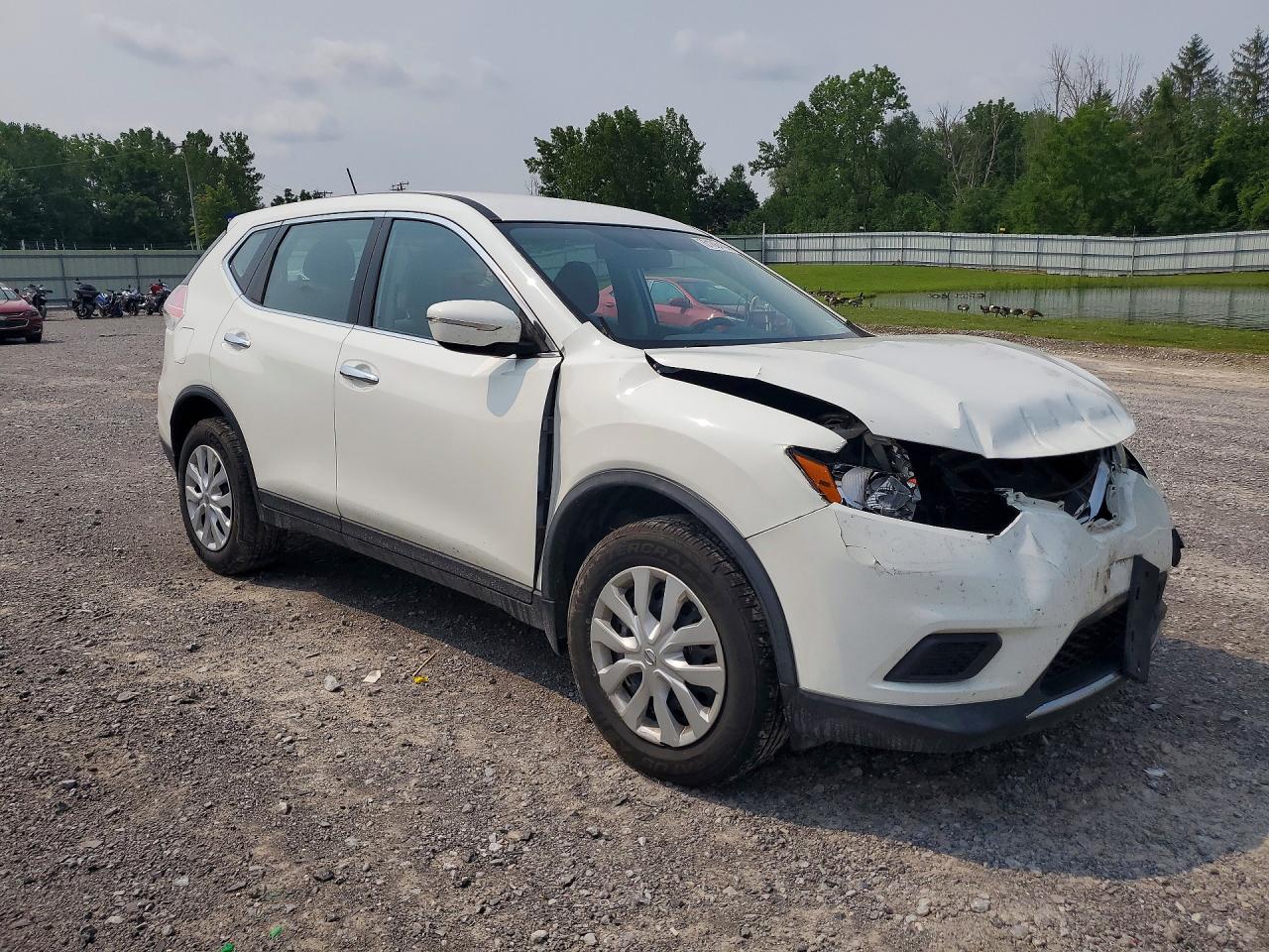 2015 Nissan Rogue S White vin: KNMAT2MV8FP581583