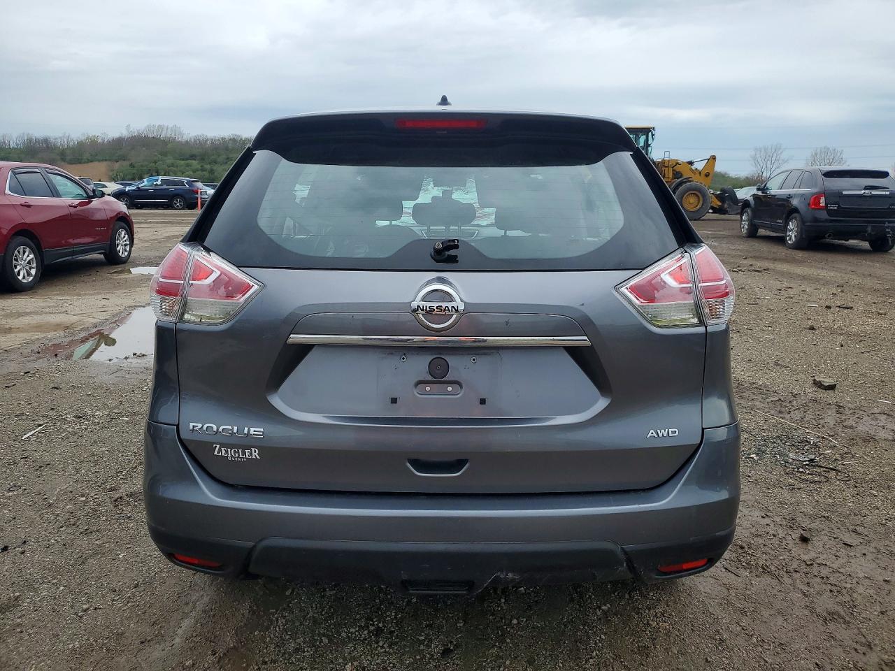 2015 Nissan Rogue S Gray vin: KNMAT2MV8FP584984
