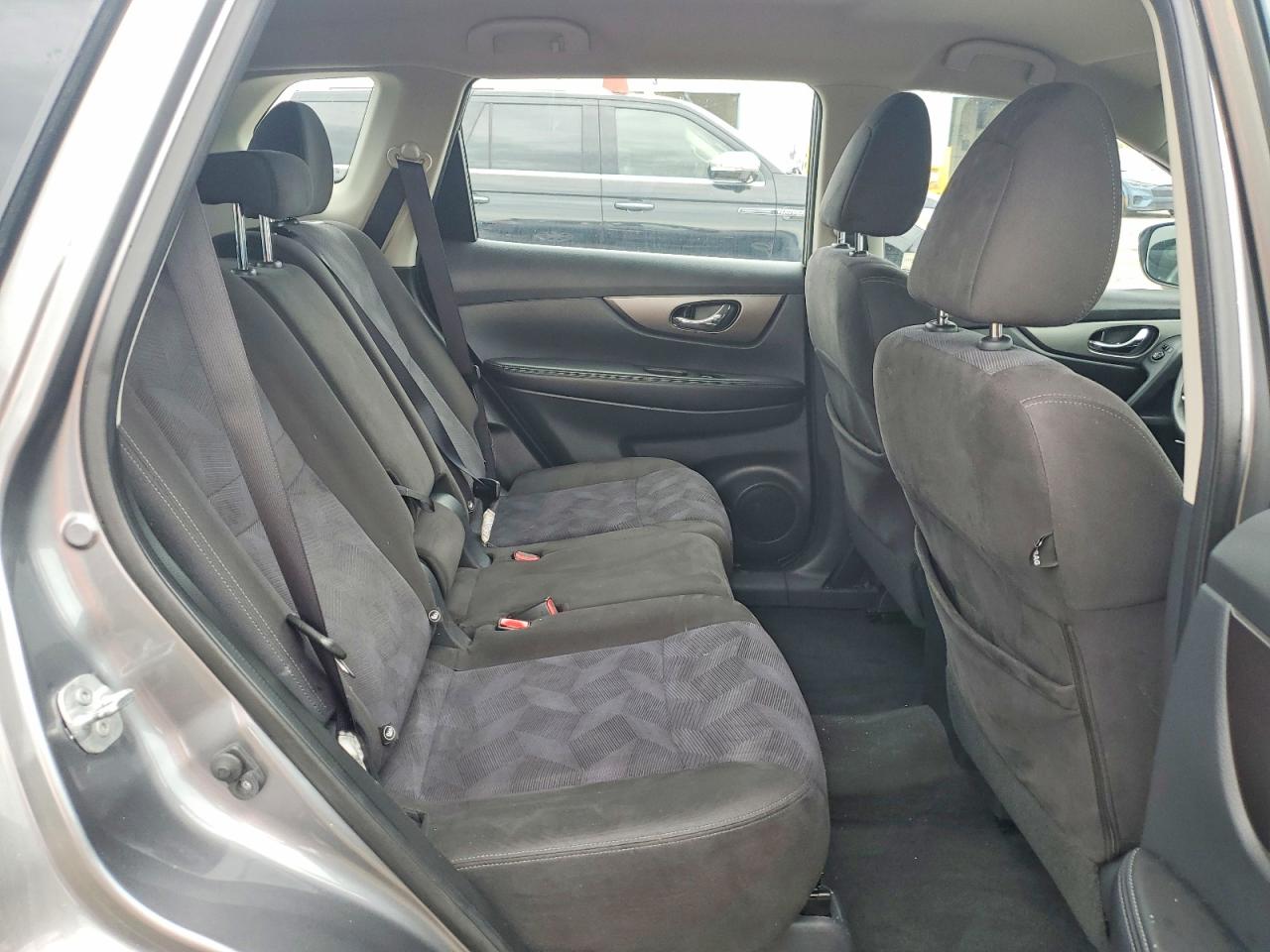 2015 Nissan Rogue S Gray vin: KNMAT2MV8FP584984