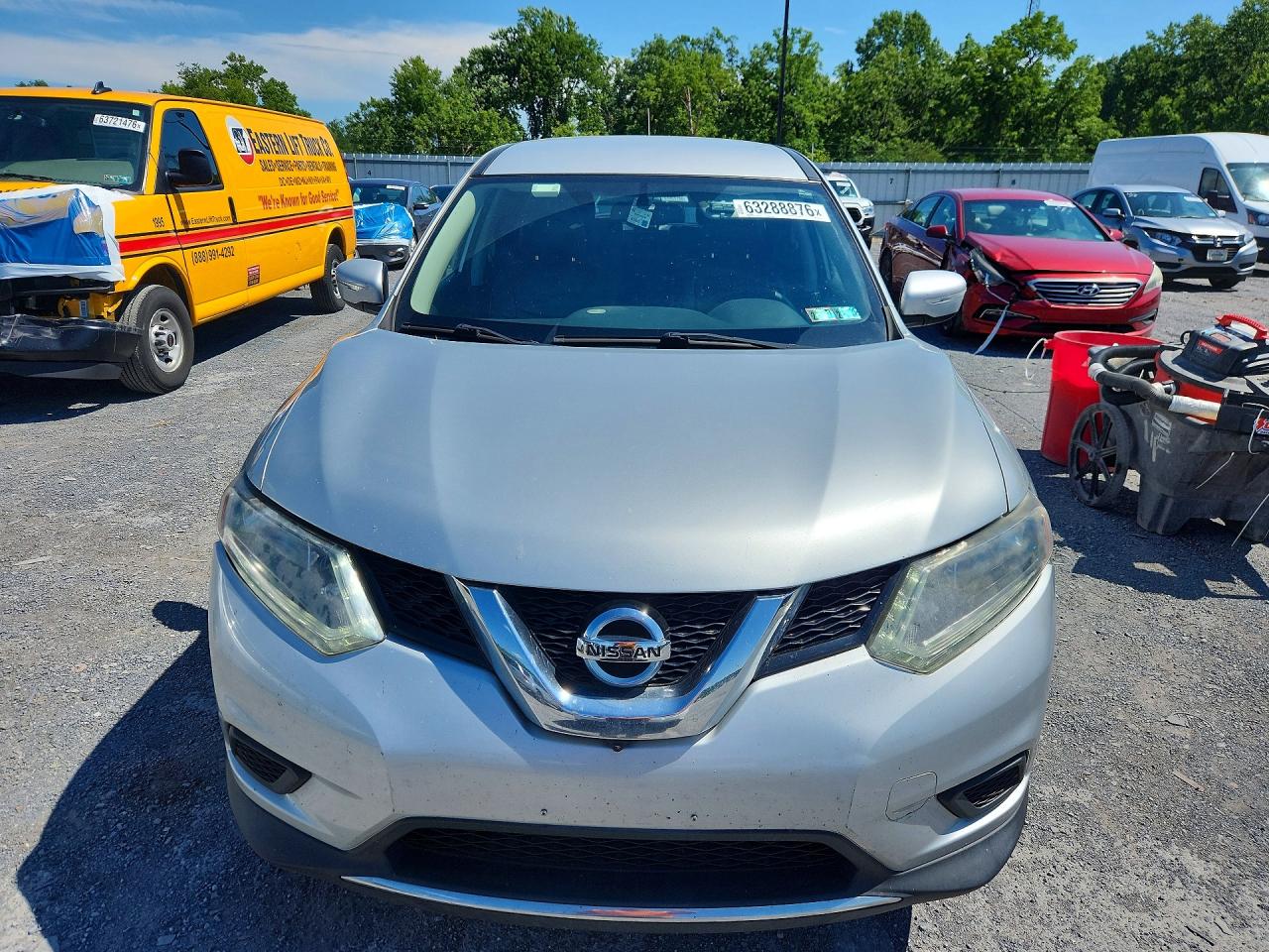 2015 Nissan Rogue S Silver vin: KNMAT2MV8FP591479