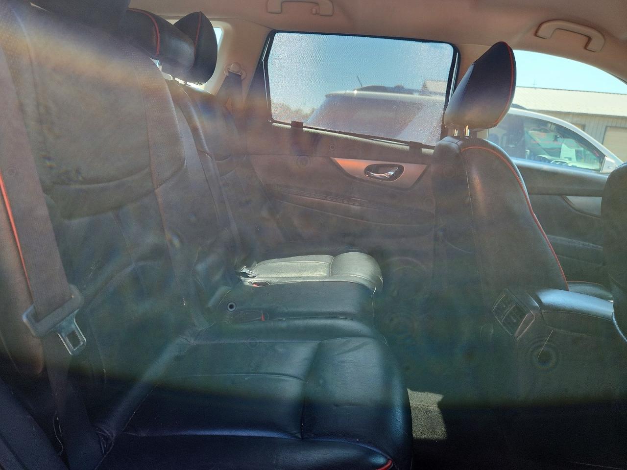 2015 Nissan Rogue S Silver vin: KNMAT2MV8FP591479