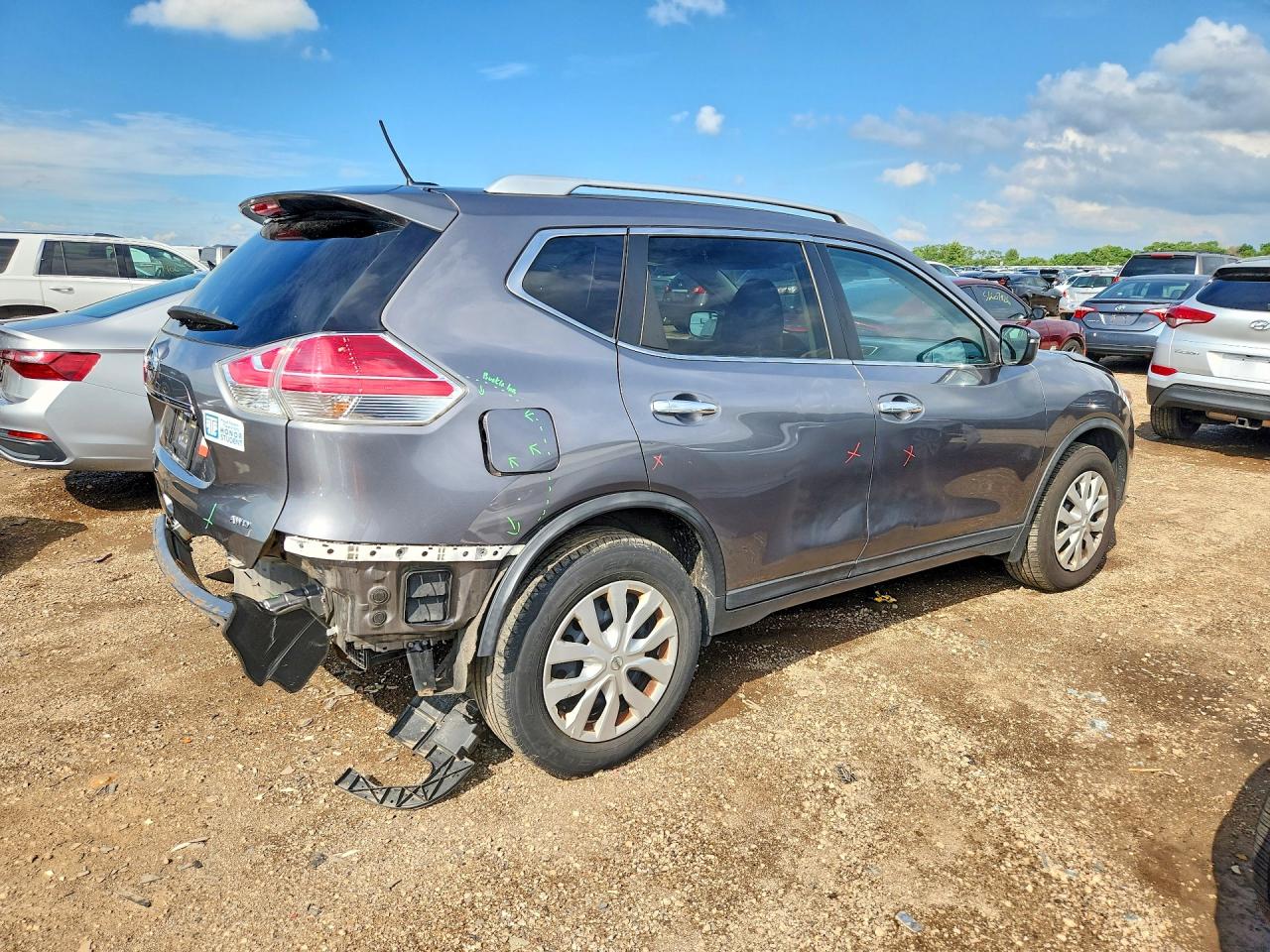 2016 Nissan Rogue S Серый vin: KNMAT2MV8GP678090
