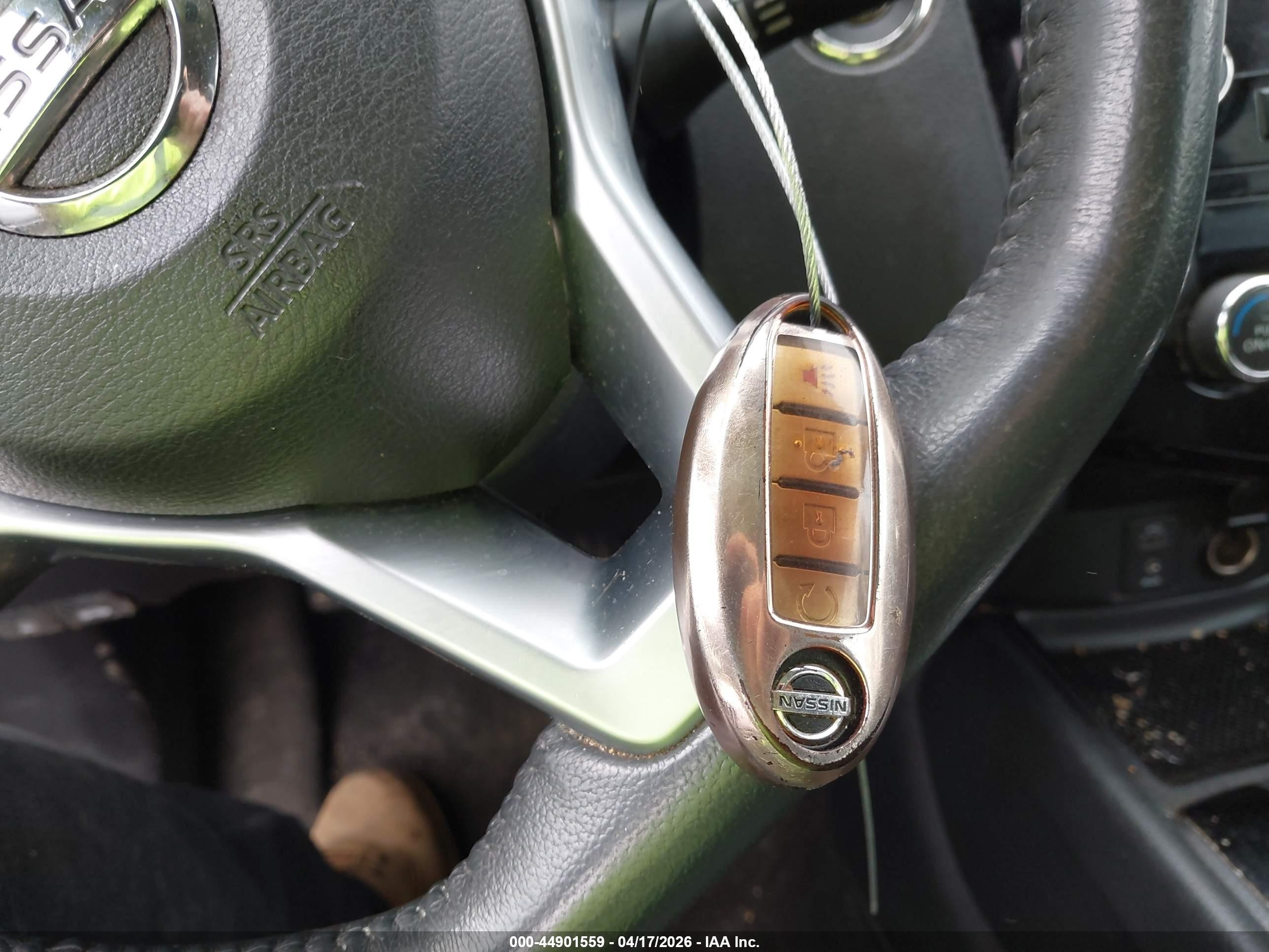 2017 Nissan Rogue Sv Черный vin: KNMAT2MV8HP615413
