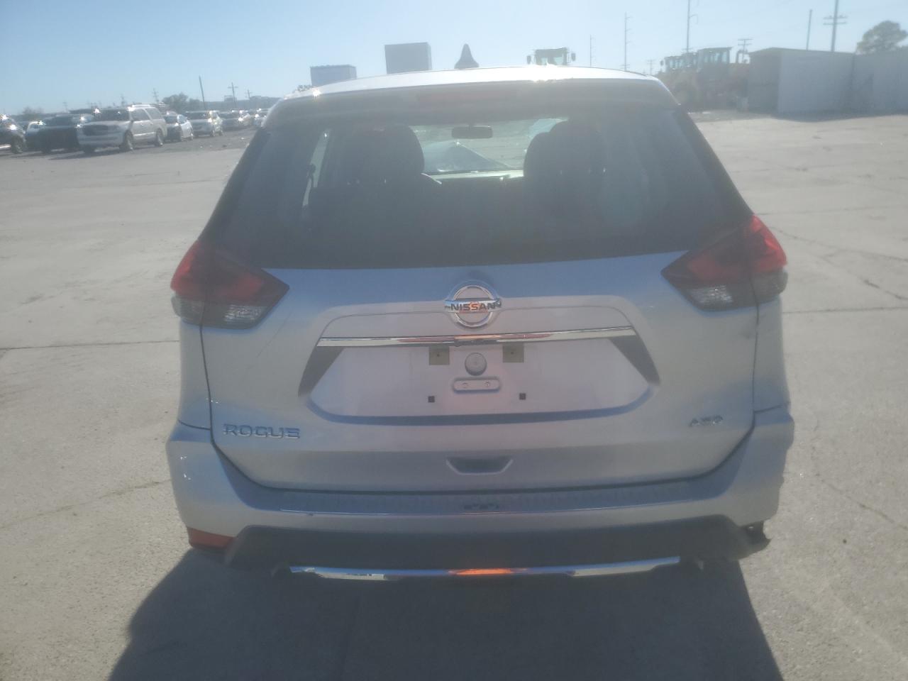 2018 Nissan Rogue S Gray vin: KNMAT2MV8JP576683