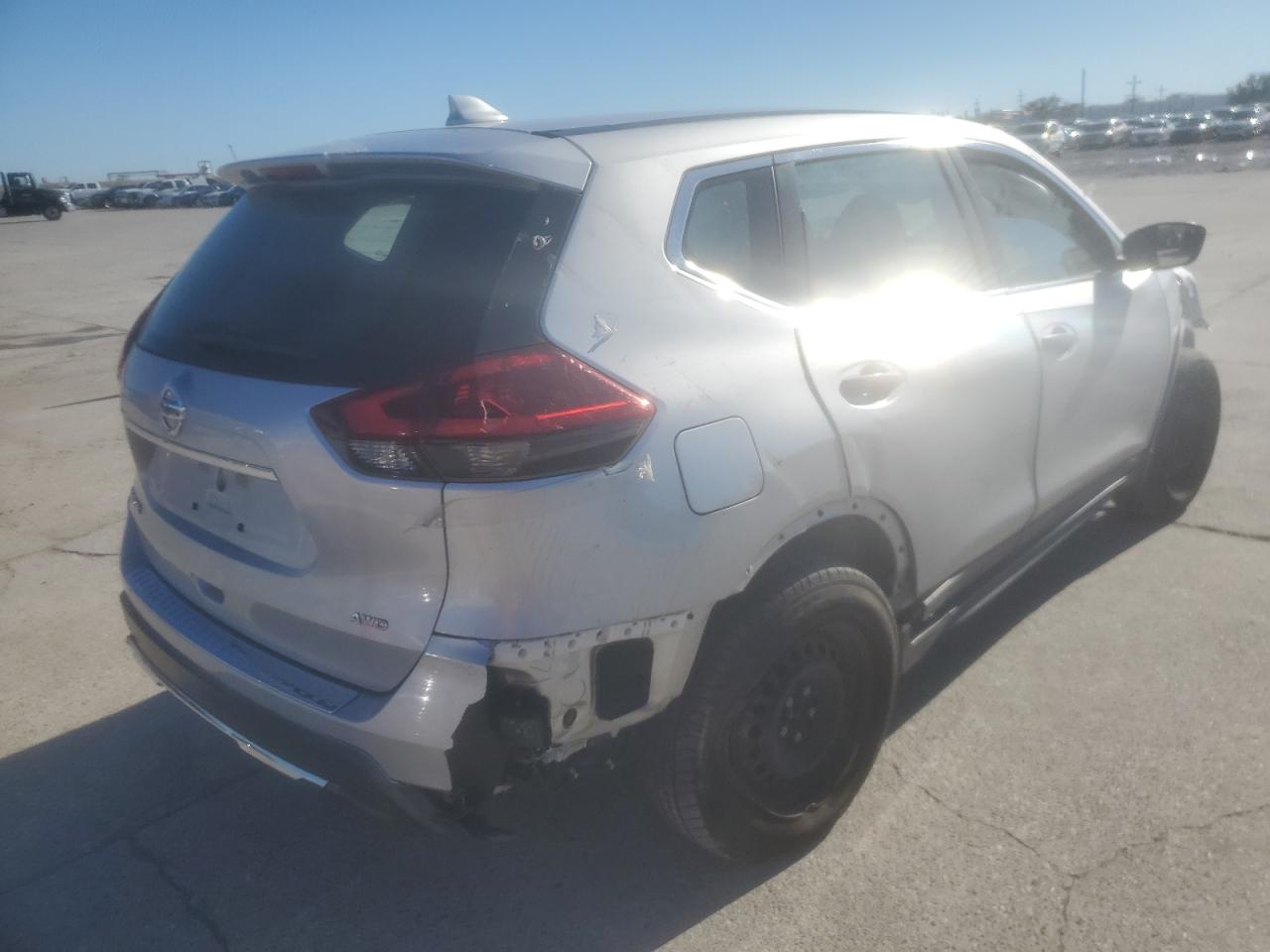 2018 Nissan Rogue S Gray vin: KNMAT2MV8JP576683