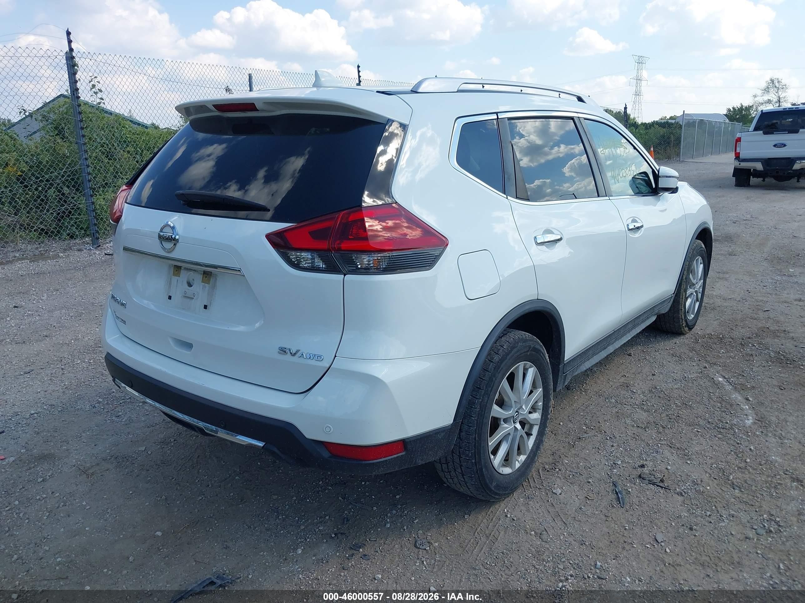 2019 Nissan Rogue Sv White vin: KNMAT2MV8KP543247