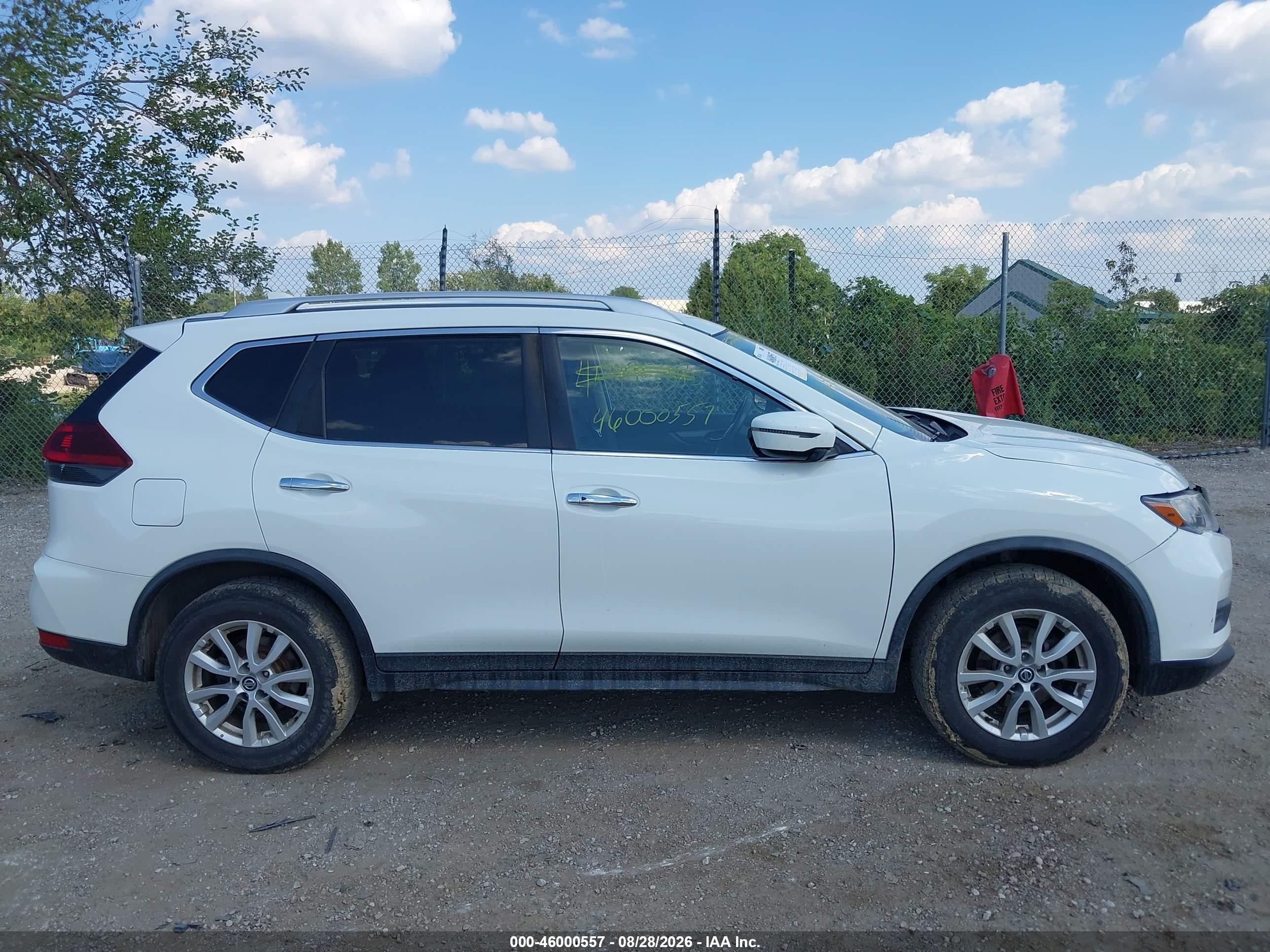 2019 Nissan Rogue Sv White vin: KNMAT2MV8KP543247