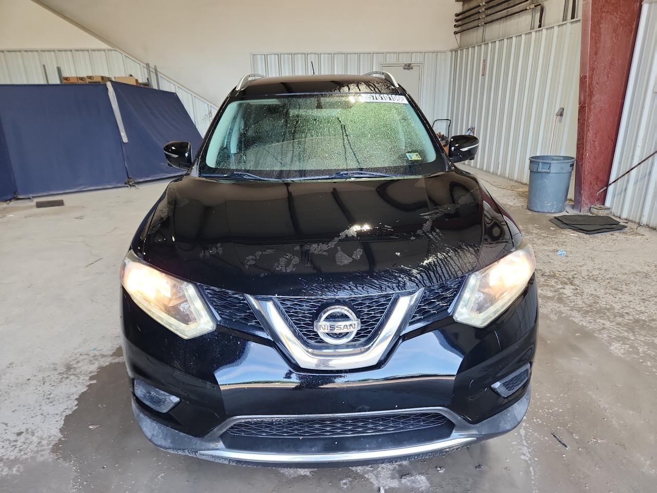 2015 Nissan Rogue Sv Черный vin: KNMAT2MV9FP508240 Damage: Hood, Chipped, 3