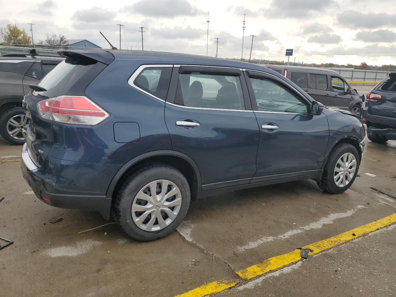 2015 Nissan Rogue S Blue vin: KNMAT2MV9FP512823