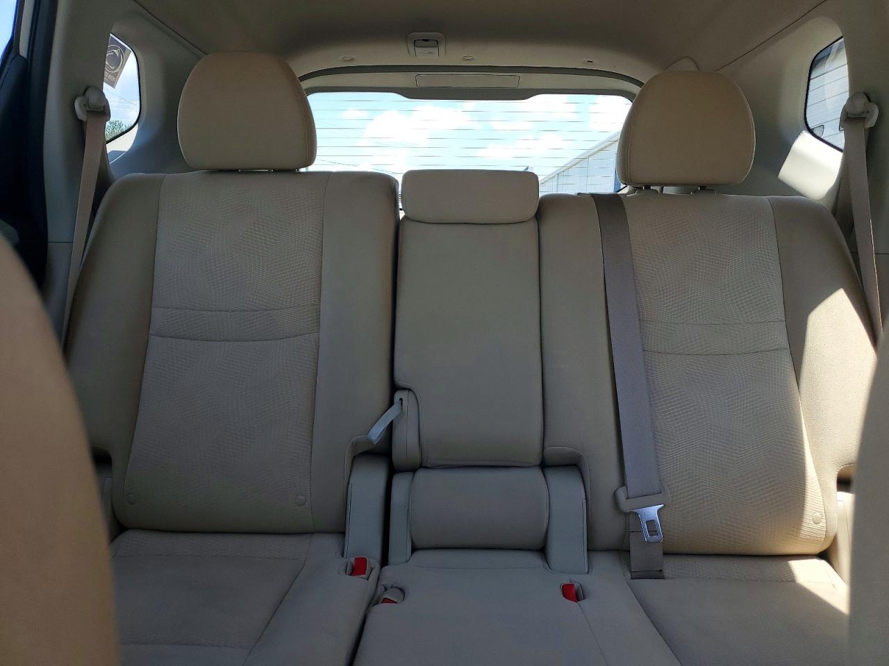 2015 Nissan Rogue Sv Gray vin: KNMAT2MV9FP520758