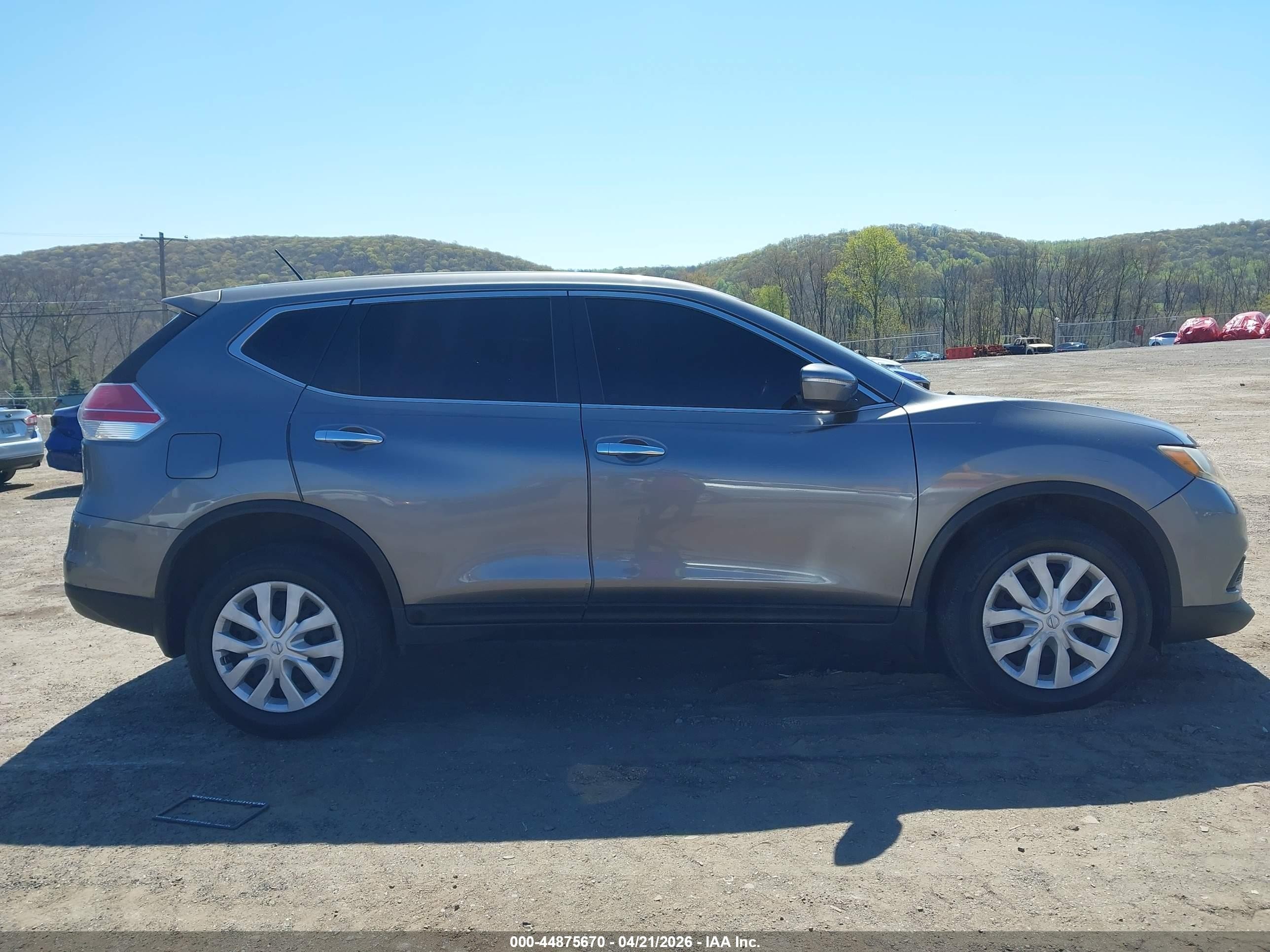 2015 Nissan Rogue S Gray vin: KNMAT2MV9FP528505