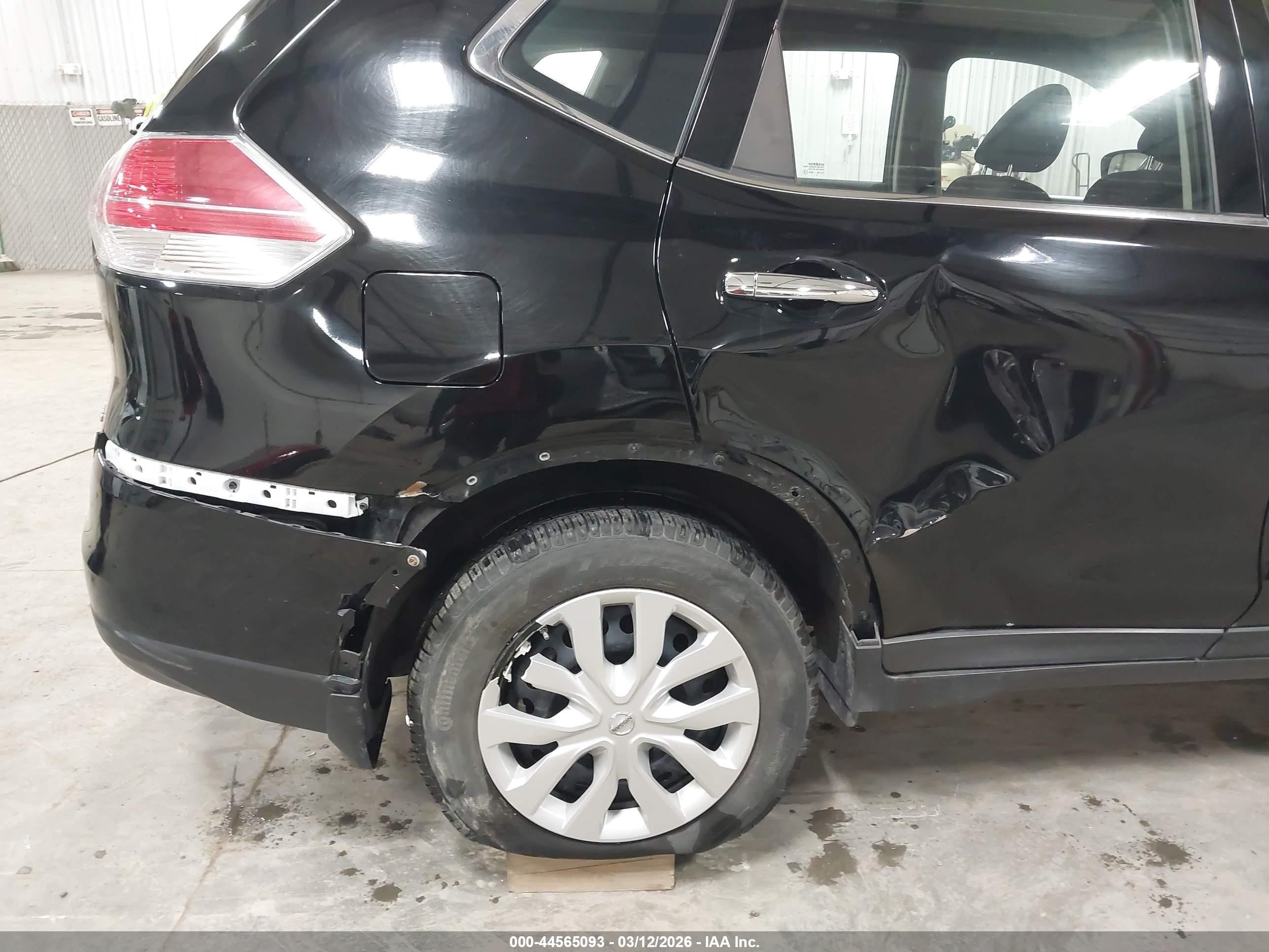 2015 Nissan Rogue S Black vin: KNMAT2MV9FP528732