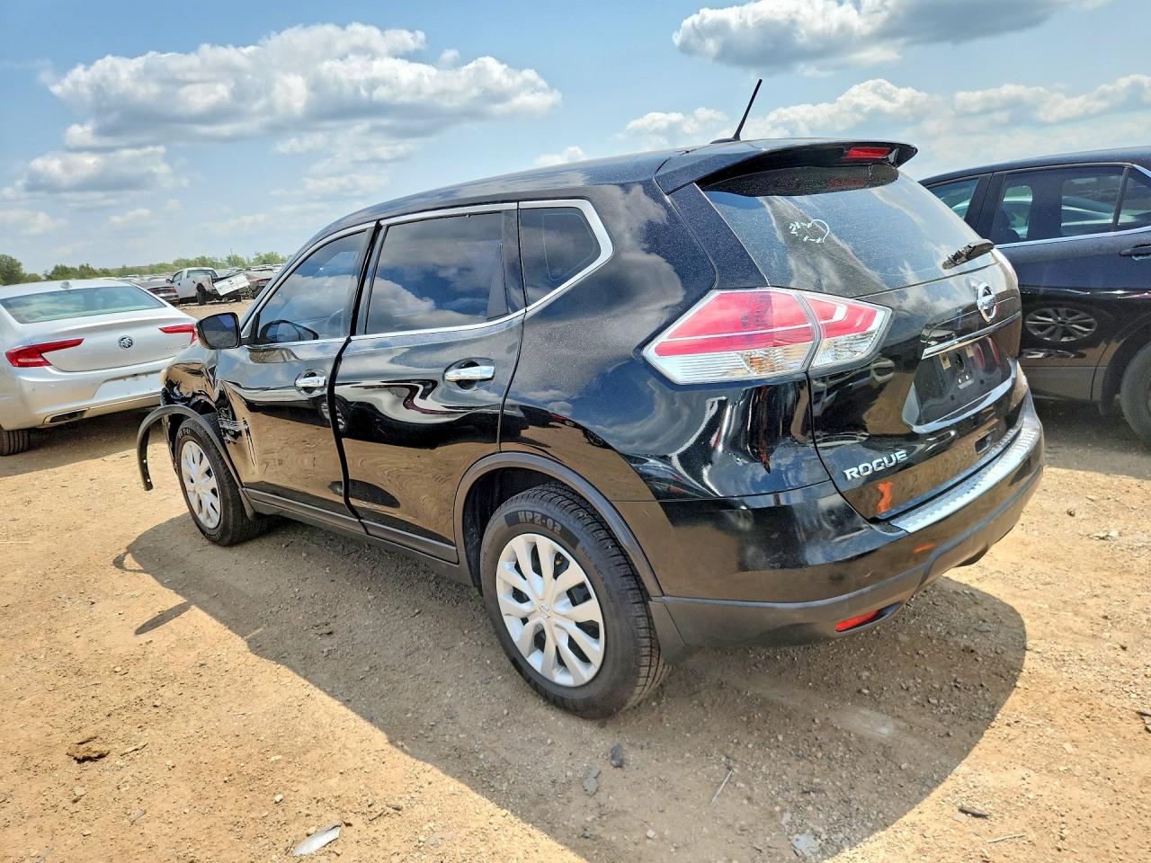 2015 Nissan Rogue S Black vin: KNMAT2MV9FP528794
