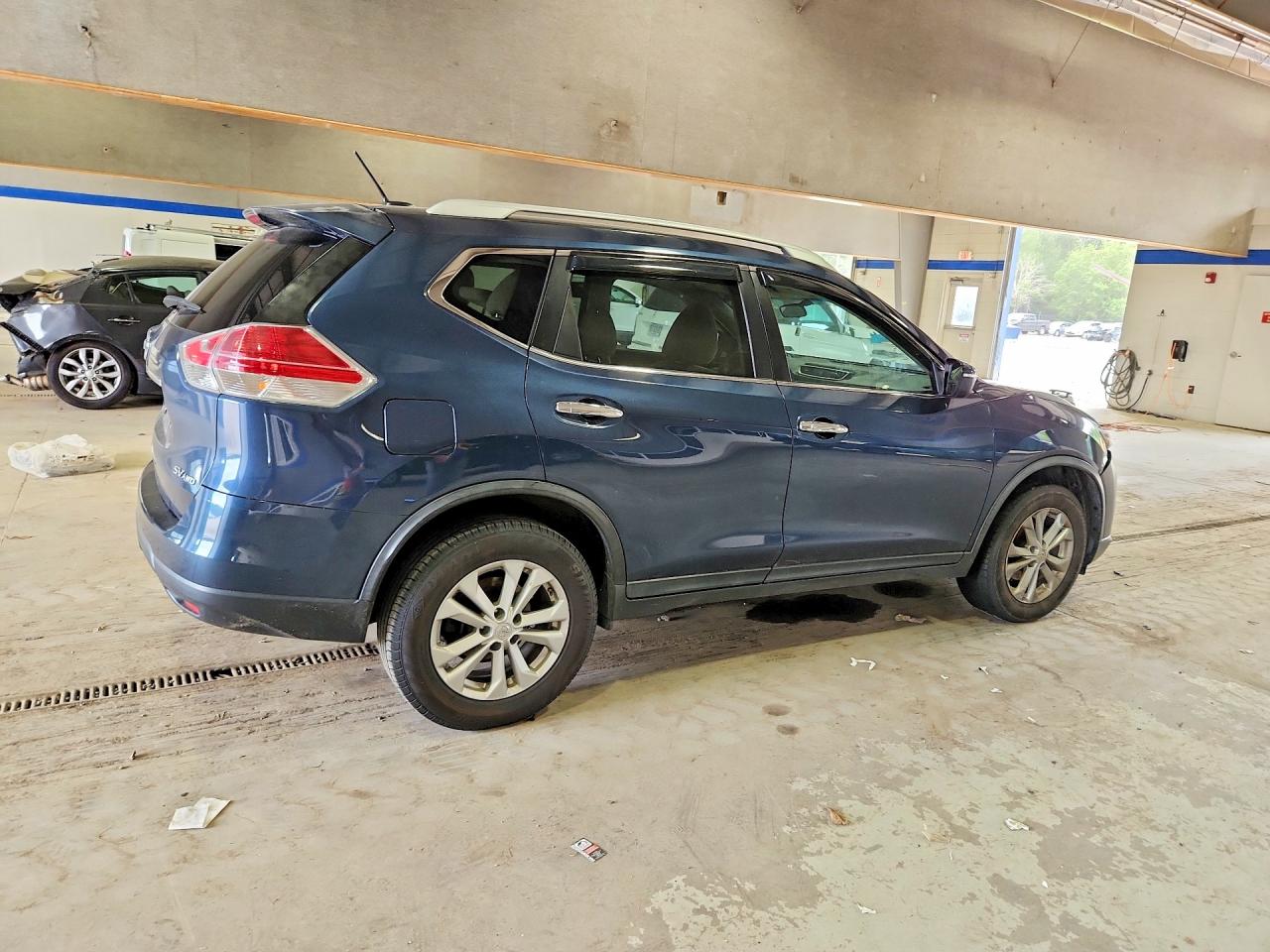 2015 Nissan Rogue Sv Blue vin: KNMAT2MV9FP533140