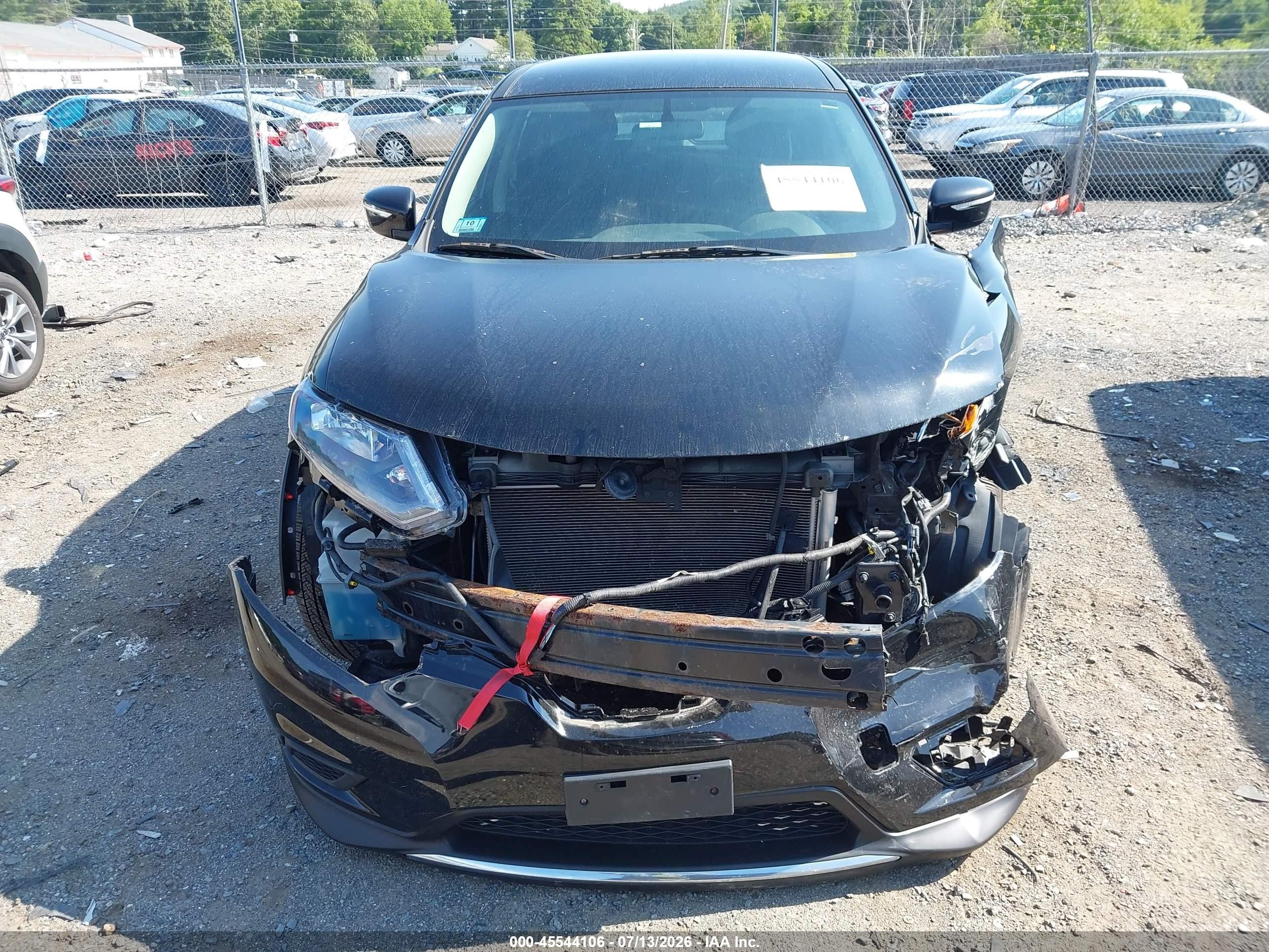 2015 Nissan Rogue S Черный vin: KNMAT2MV9FP542081