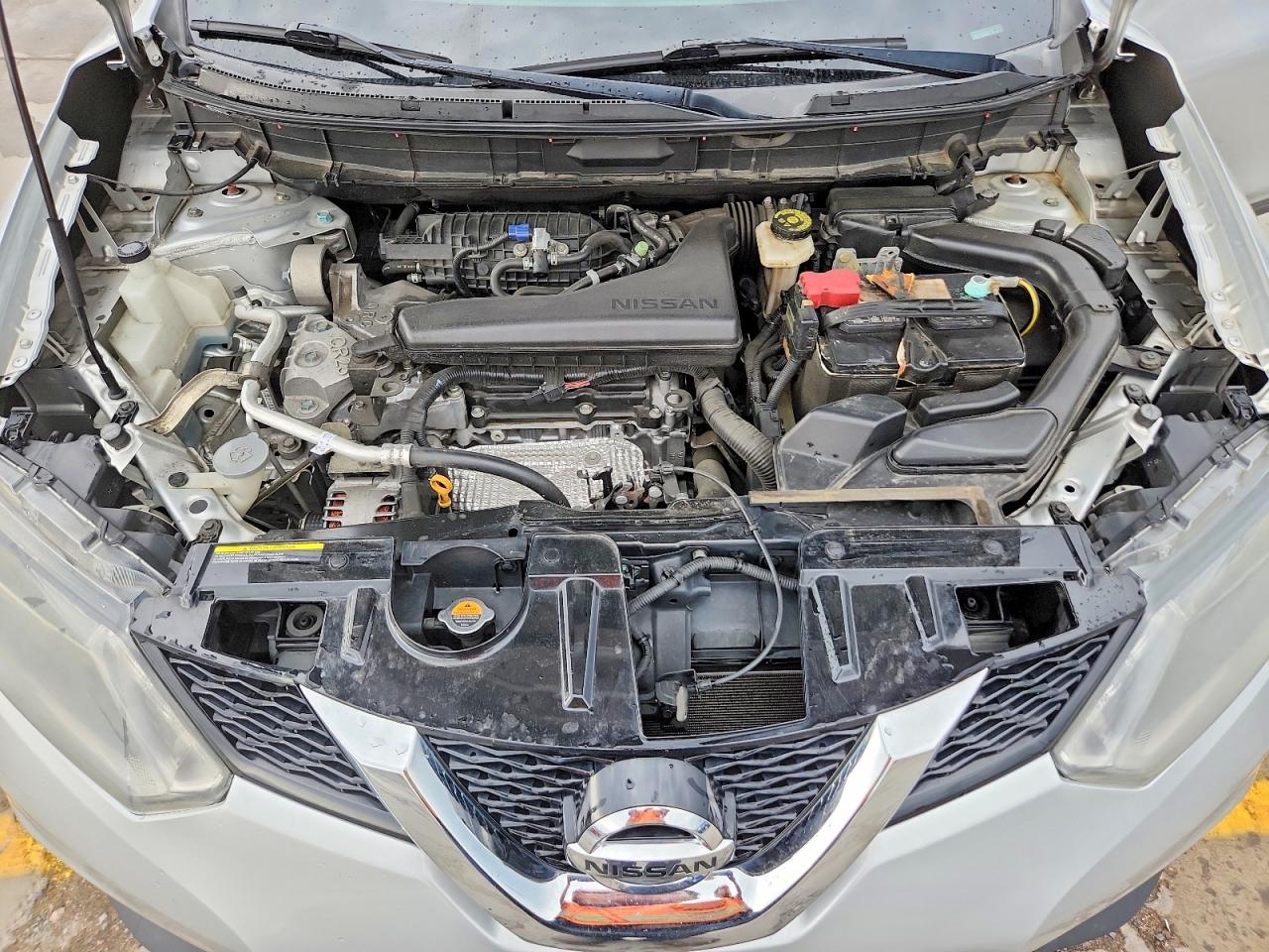 2015 Nissan Rogue Sv Silver vin: KNMAT2MV9FP555428
