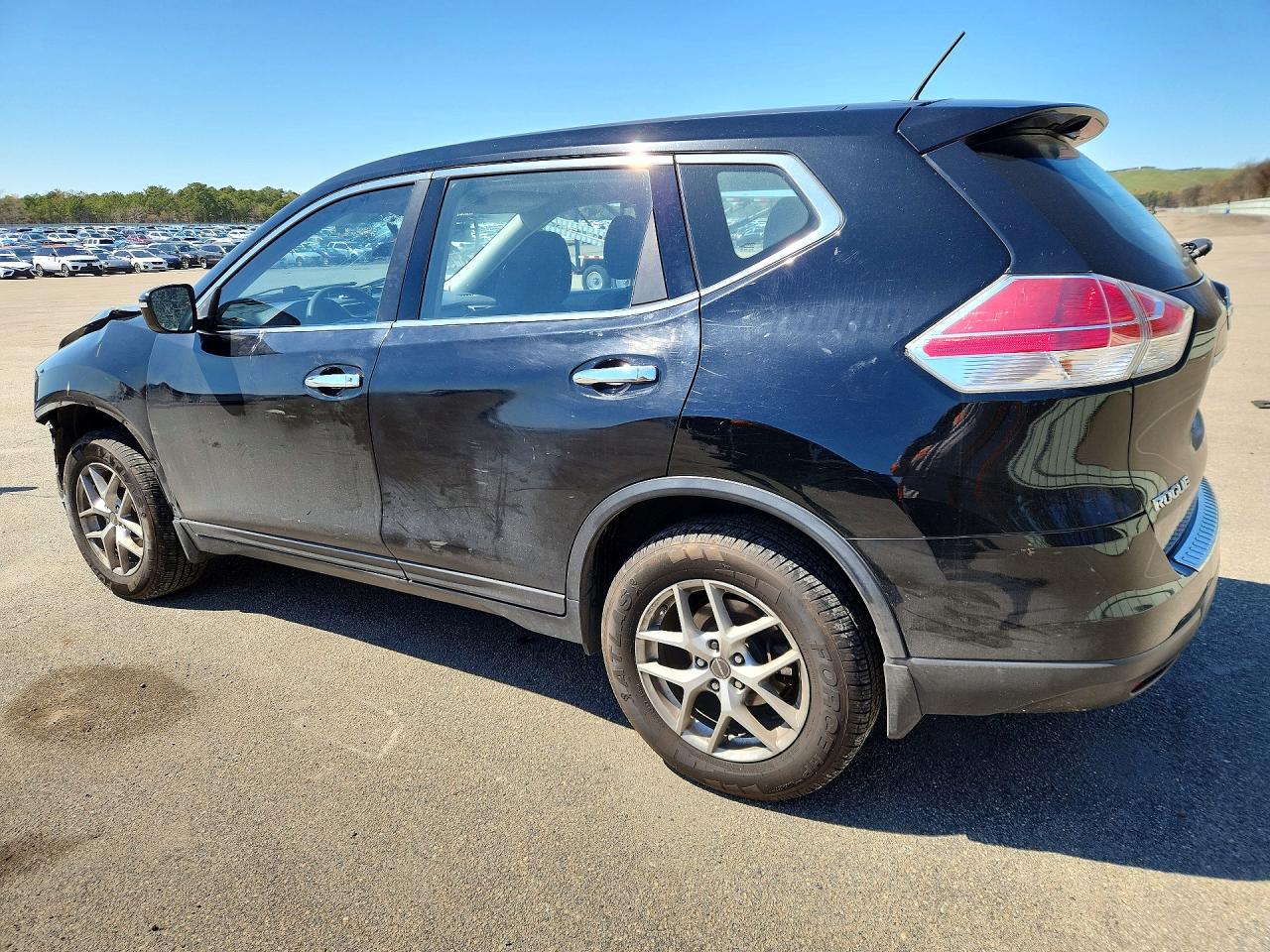2015 Nissan Rogue S Black vin: KNMAT2MV9FP561651