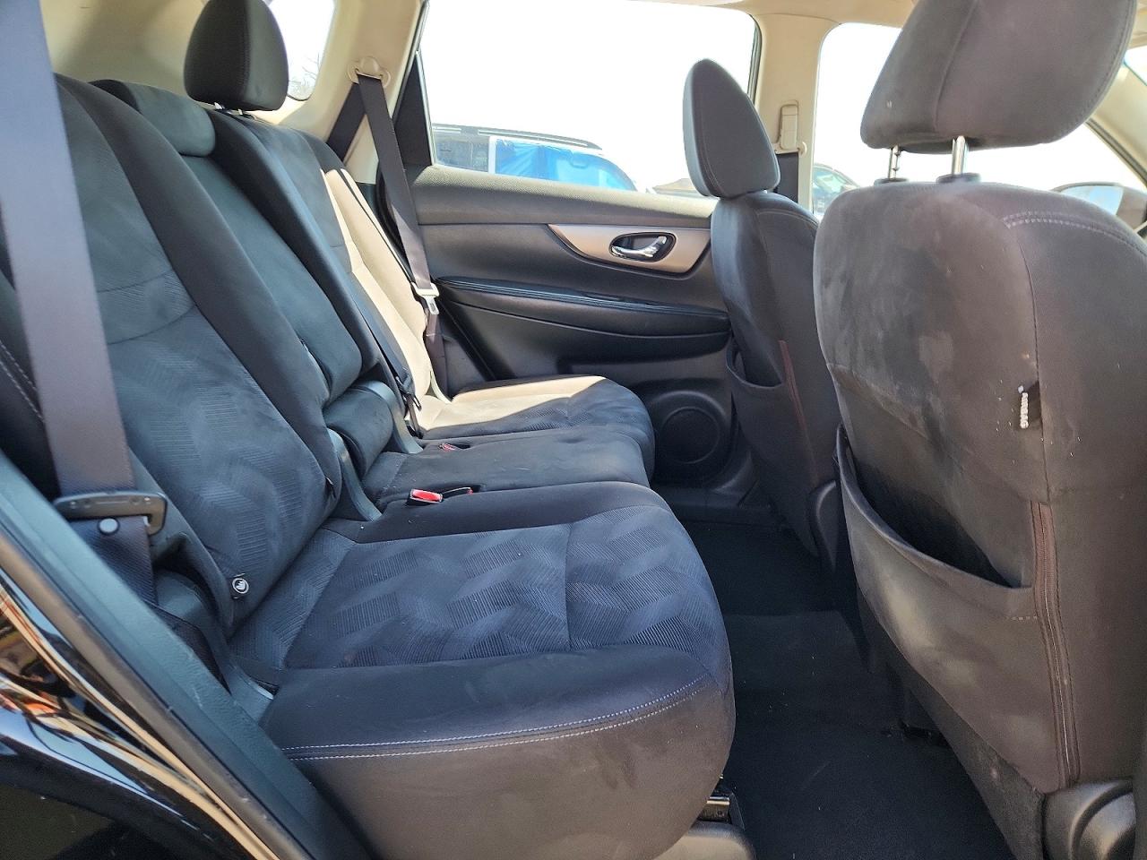 2015 Nissan Rogue S Black vin: KNMAT2MV9FP561651
