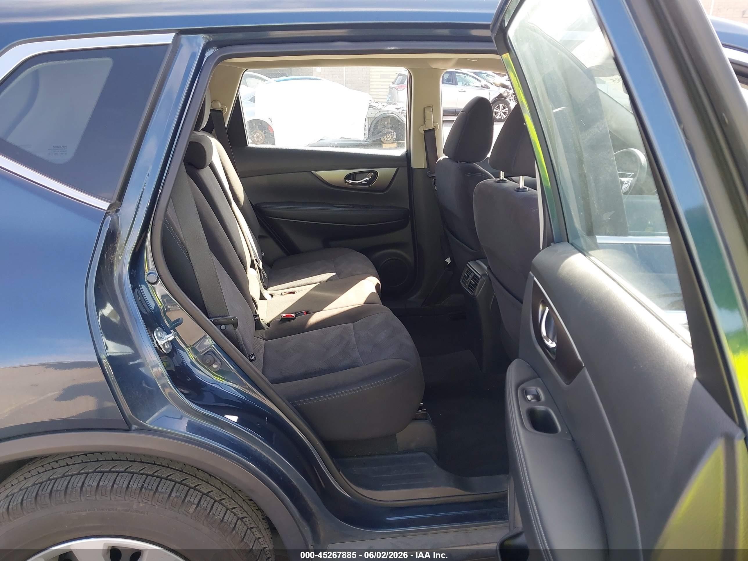 2015 Nissan Rogue S Blue vin: KNMAT2MV9FP564355