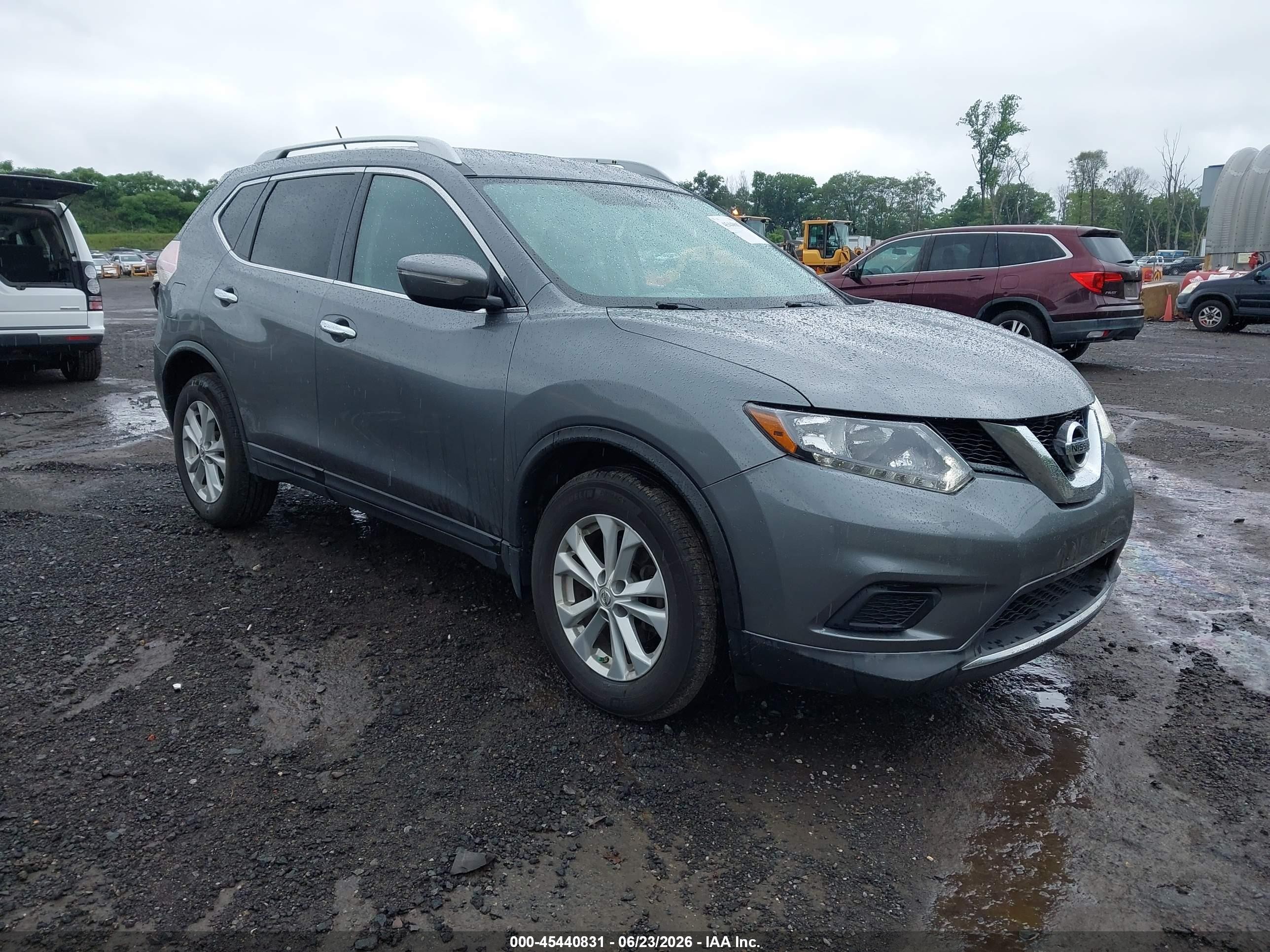 2015 Nissan Rogue Sv Gray vin: KNMAT2MV9FP581673