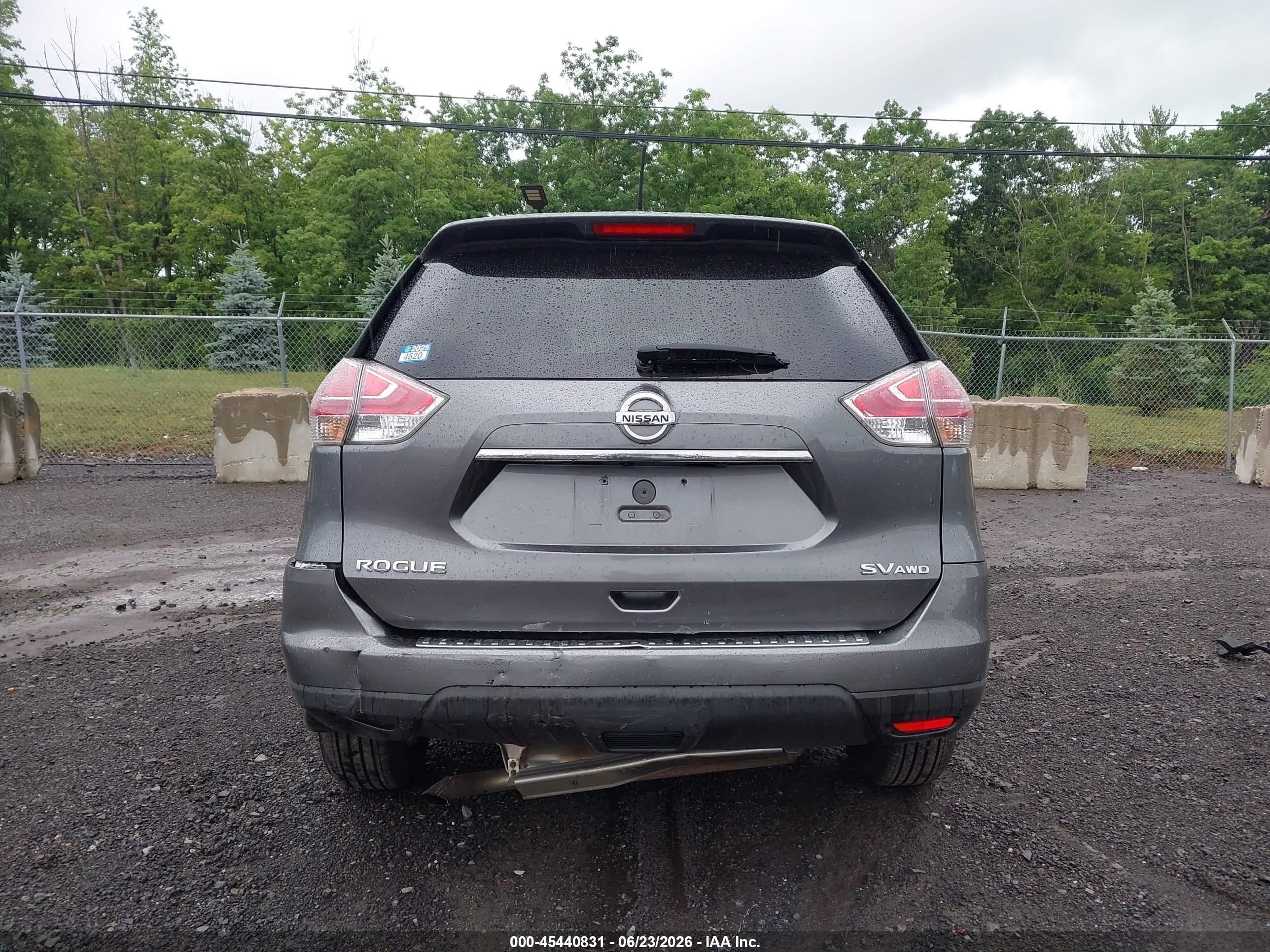 2015 Nissan Rogue Sv Gray vin: KNMAT2MV9FP581673