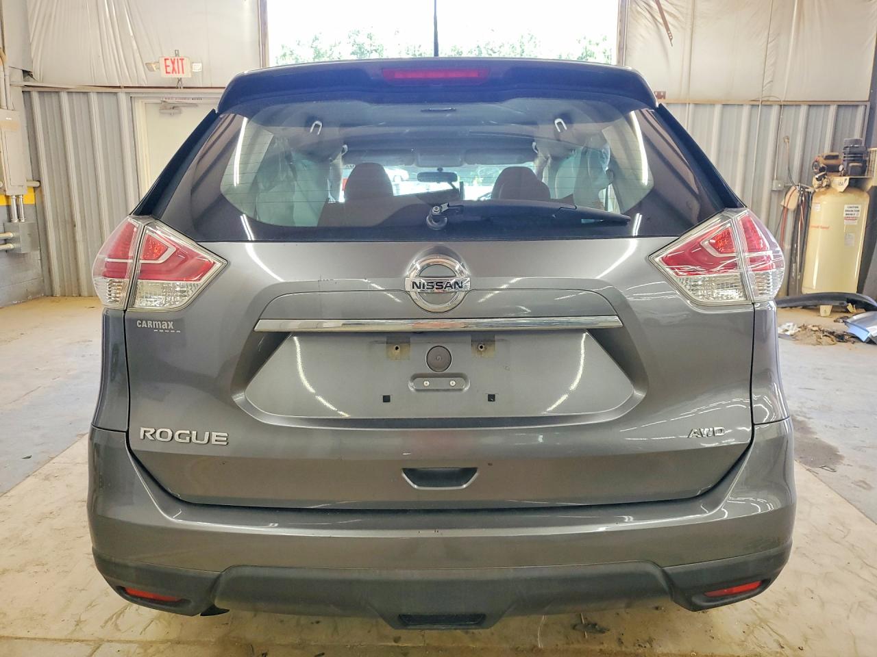 2015 Nissan Rogue S Gray vin: KNMAT2MV9FP583729