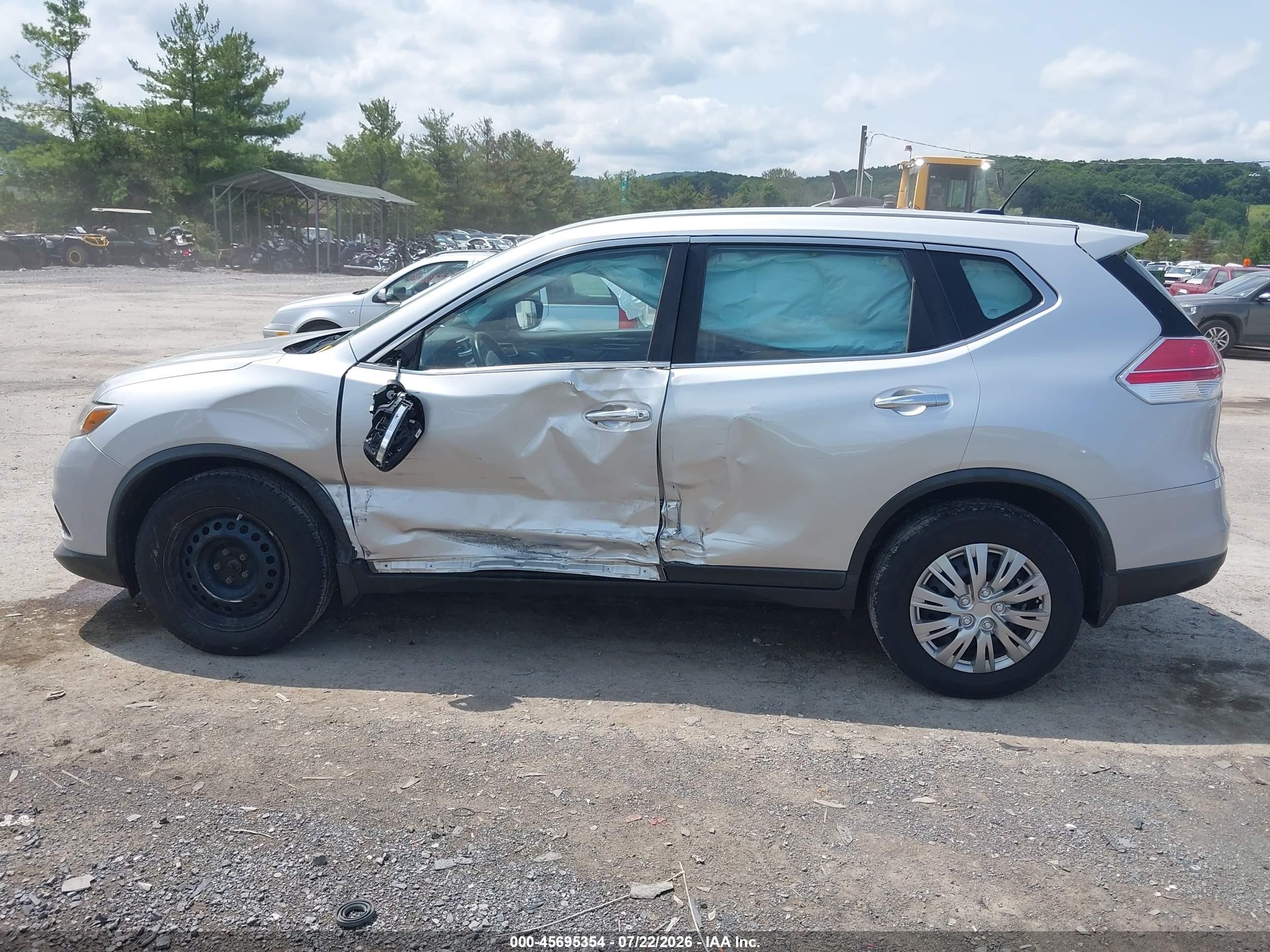 2015 Nissan Rogue S Silver vin: KNMAT2MV9FP583939