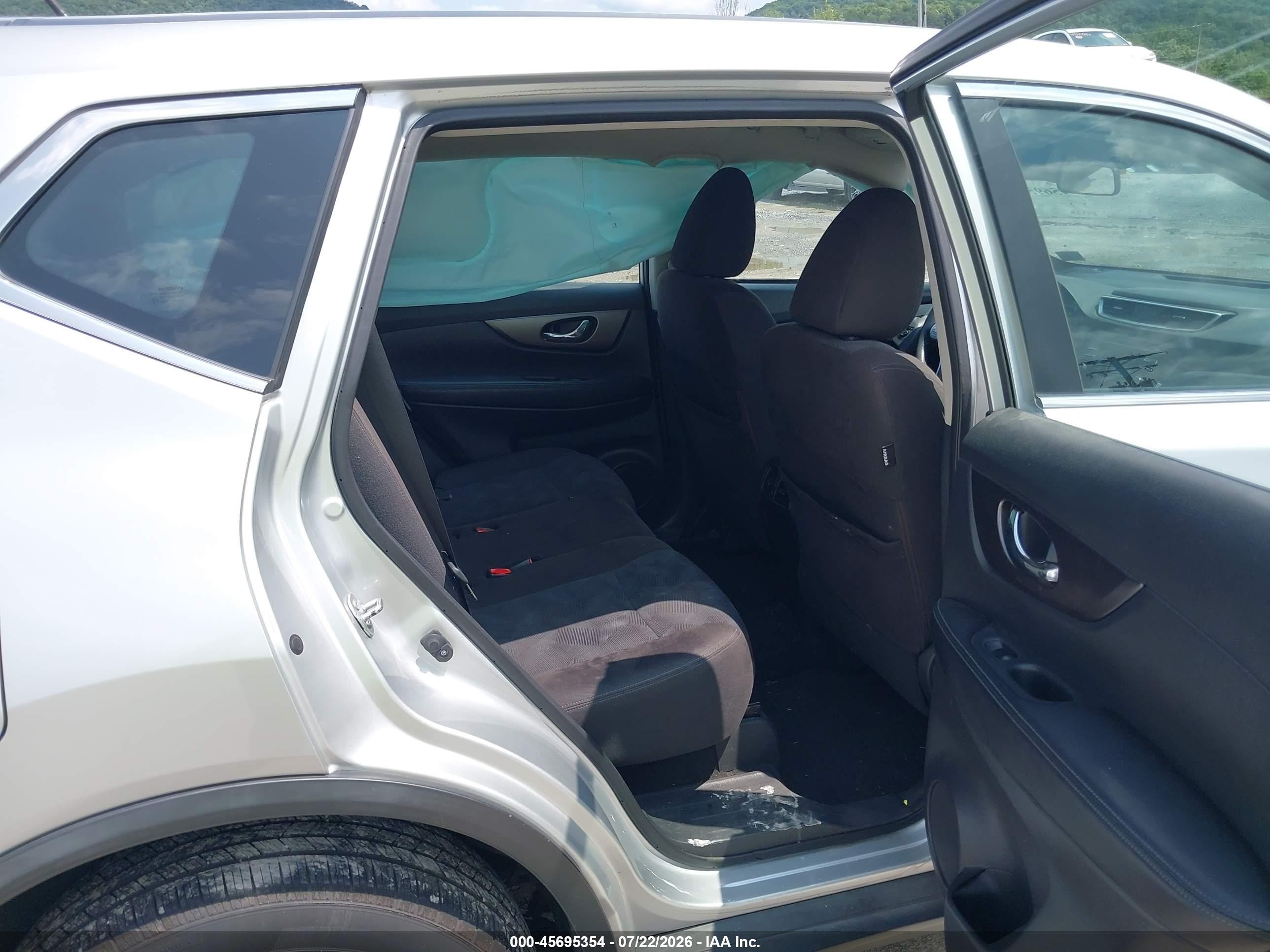2015 Nissan Rogue S Silver vin: KNMAT2MV9FP583939