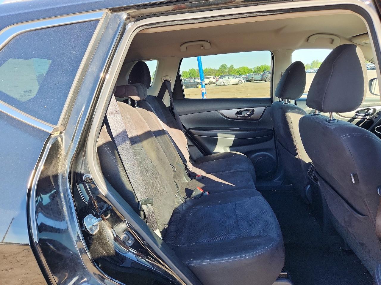 2015 Nissan Rogue Sv Black vin: KNMAT2MV9FP586145