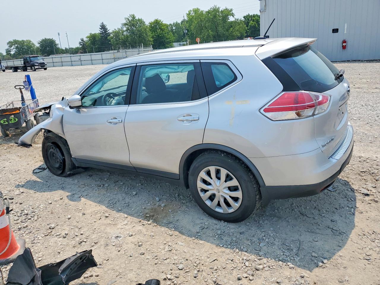 2015 Nissan Rogue S Silver vin: KNMAT2MV9FP591460