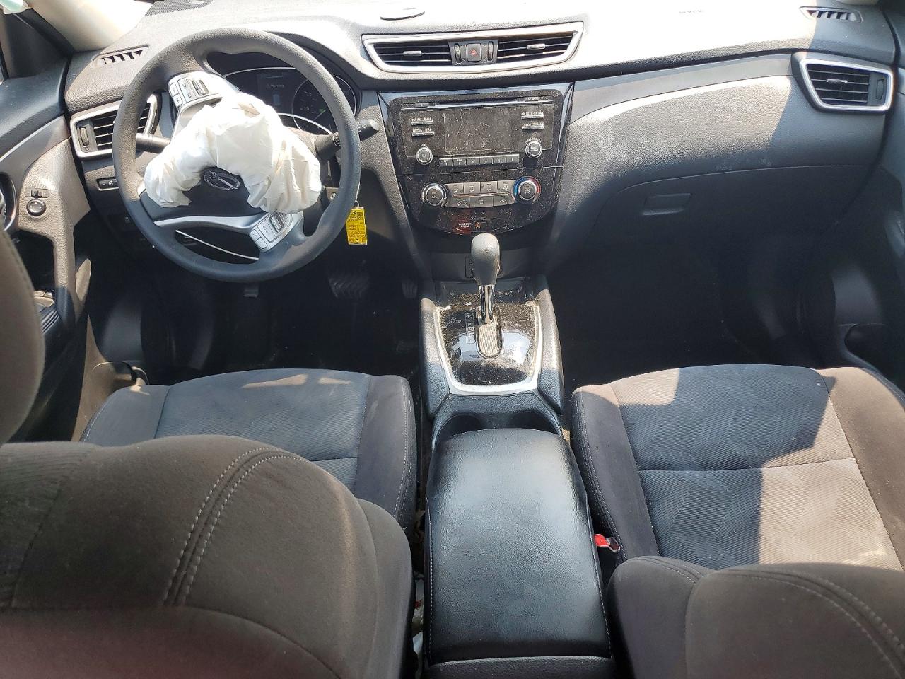 2015 Nissan Rogue S Silver vin: KNMAT2MV9FP591460
