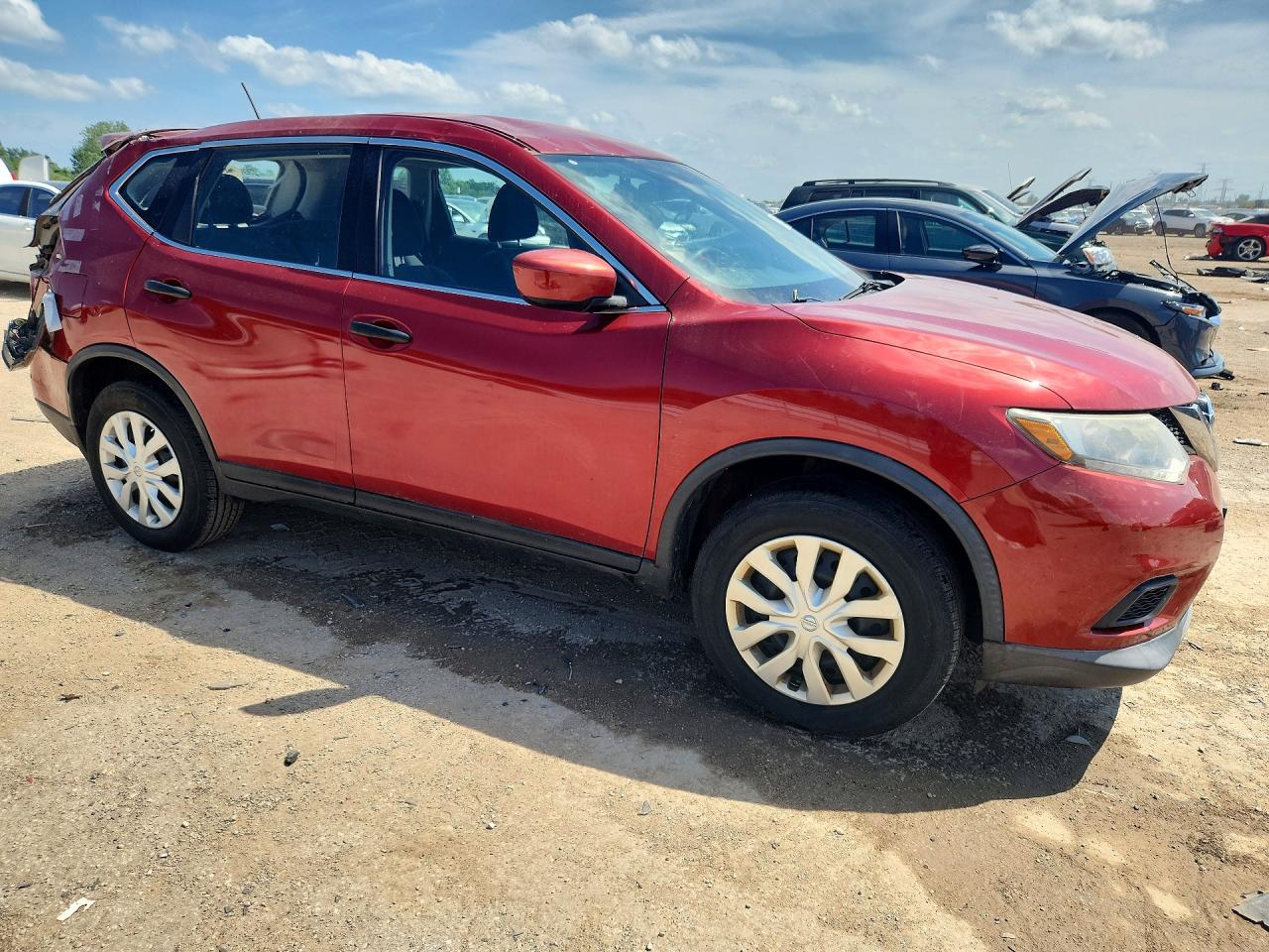 2016 Nissan Rogue S Красный vin: KNMAT2MV9GP638360
