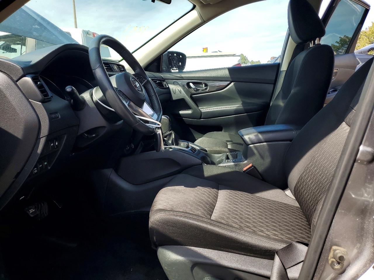 2018 Nissan Rogue Sv Серый vin: KNMAT2MV9JP556278