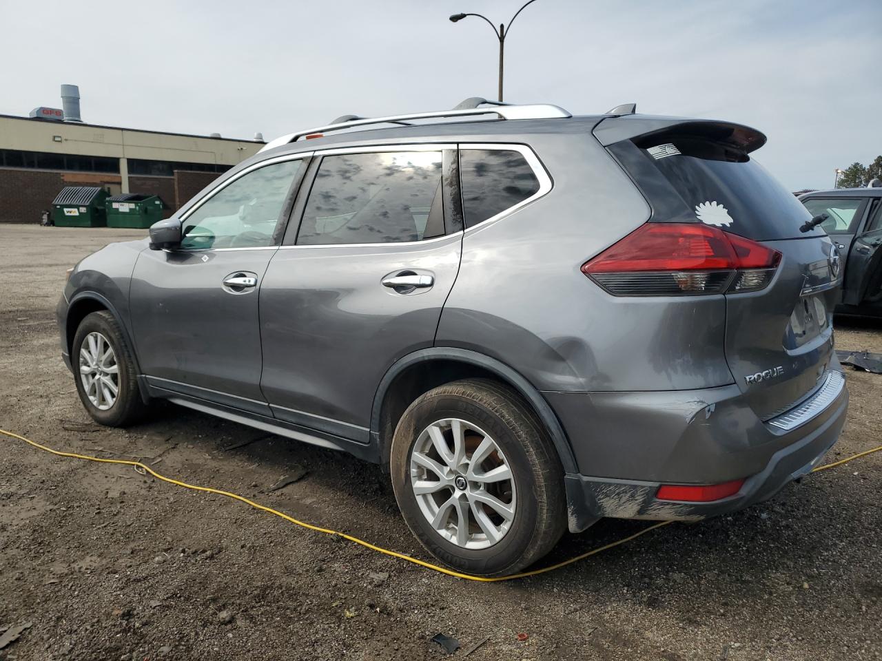 2018 Nissan Rogue Sv Серый vin: KNMAT2MV9JP556278 Damage: Left Qtr Panel, Dent(S) W/ Paint Dmg, > 12 Inches