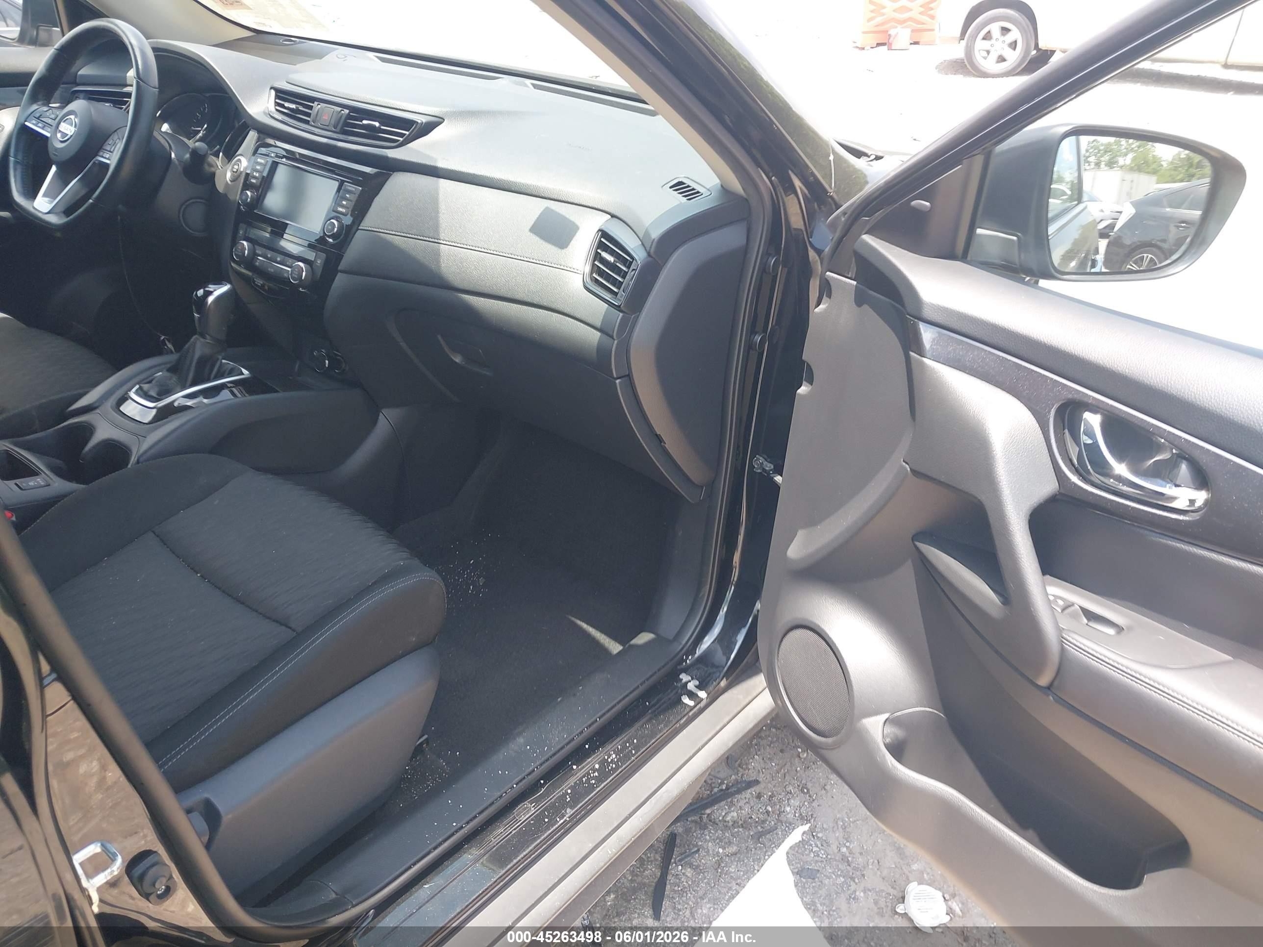 2018 Nissan Rogue Sv Black vin: KNMAT2MV9JP595999