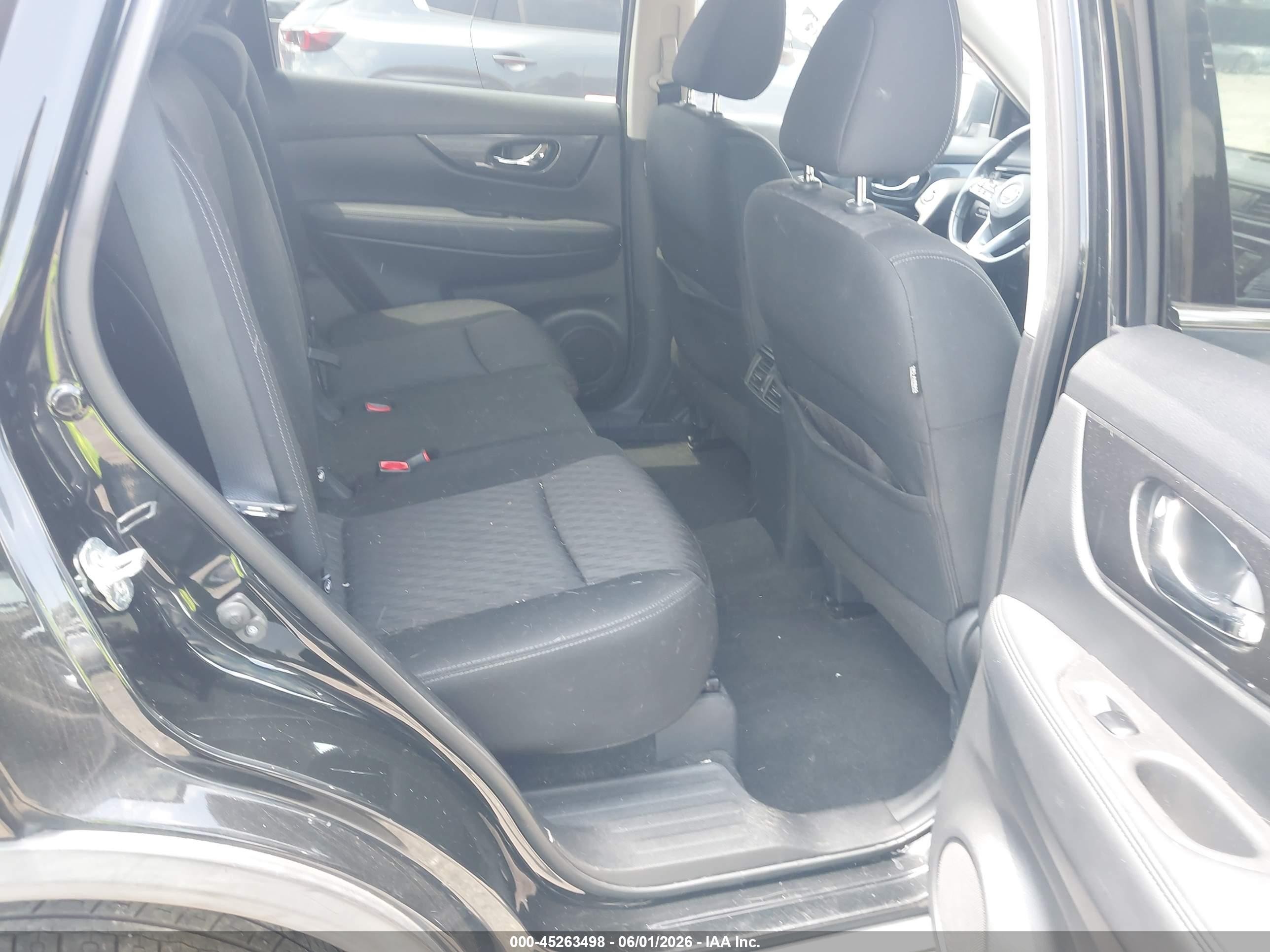 2018 Nissan Rogue Sv Black vin: KNMAT2MV9JP595999
